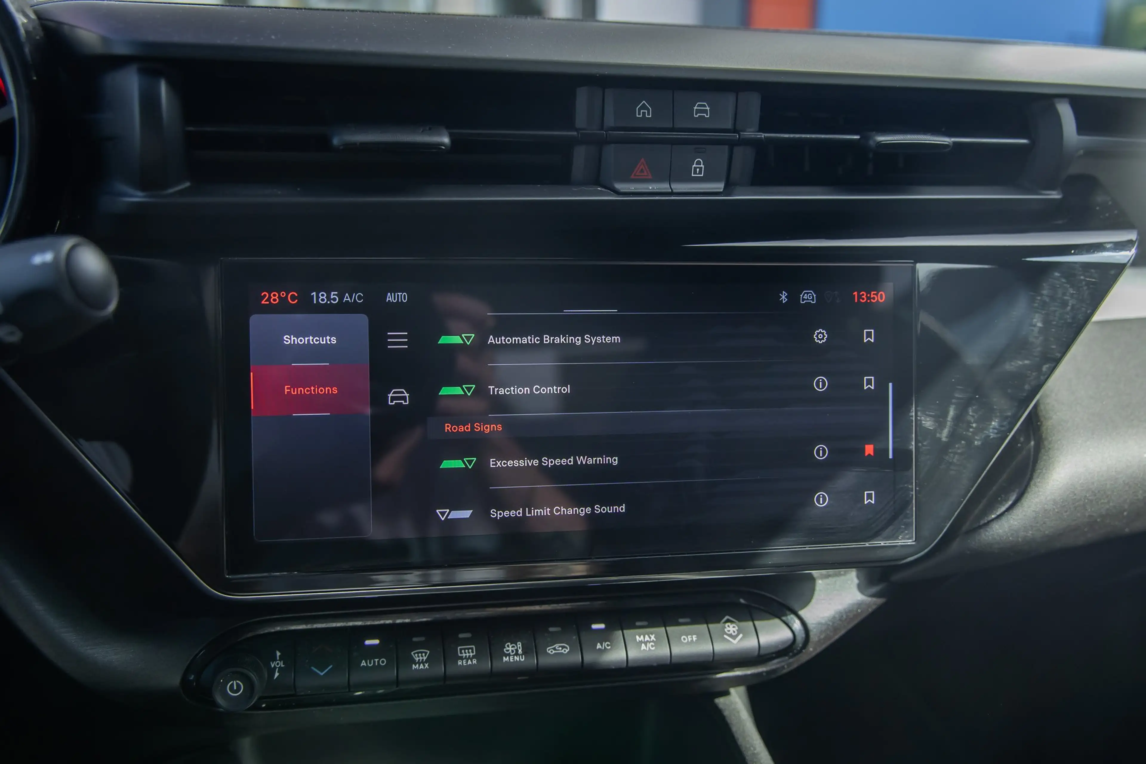 Alfa Romeo Junior 1.2 Turbo Hybrid Ibrida Speciale | Apple Carplay/A — photo 33