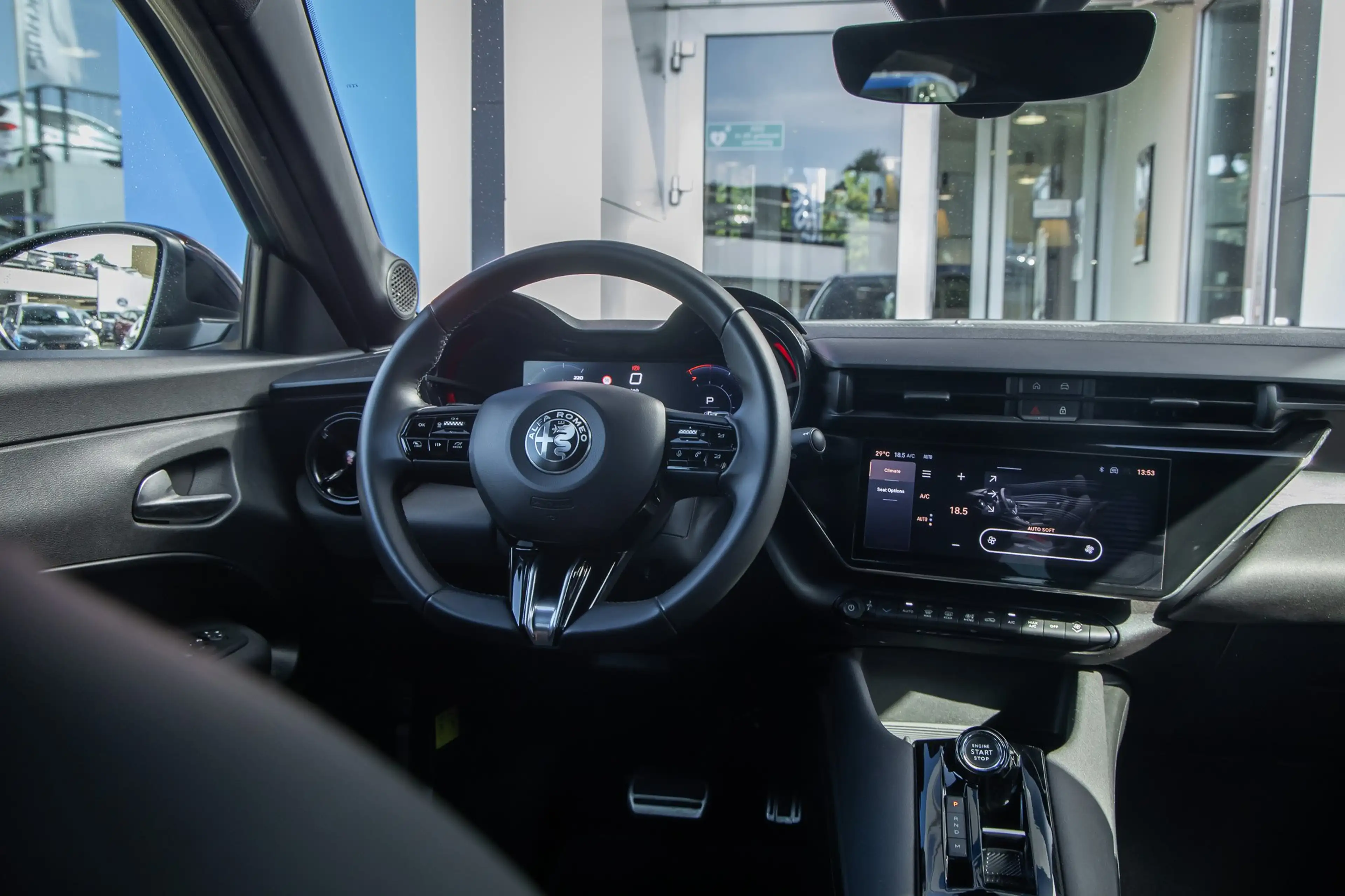 Alfa Romeo Junior 1.2 Turbo Hybrid Ibrida Speciale | Apple Carplay/A — photo 42