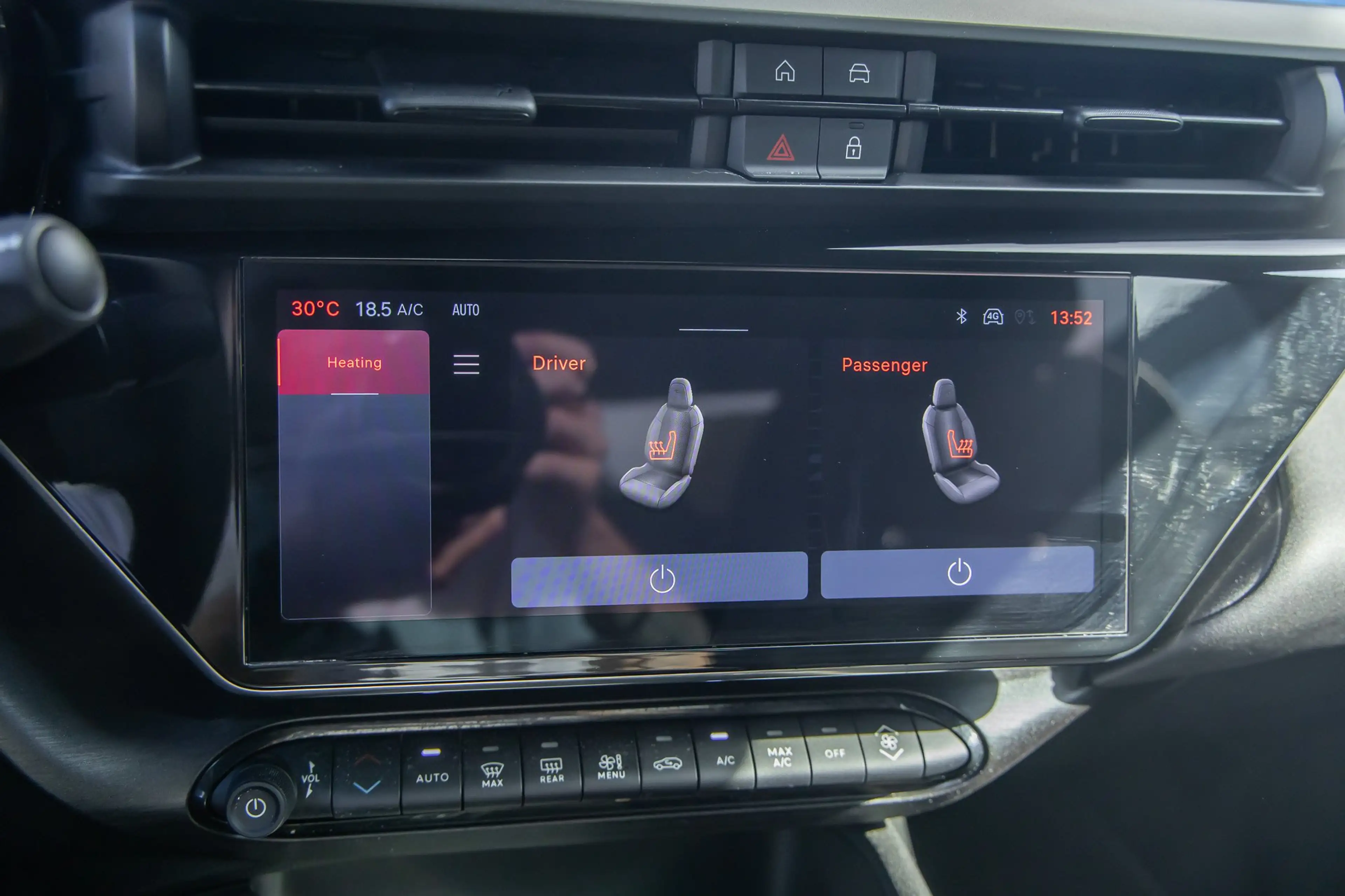 Alfa Romeo Junior 1.2 Turbo Hybrid Ibrida Speciale | Apple Carplay/A — photo 39