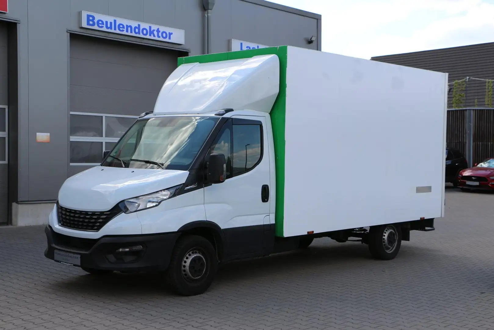 Iveco Daily 35S Sommer Koffer-Ultraleicht 2.3 Hi-Matic Weiß - 2