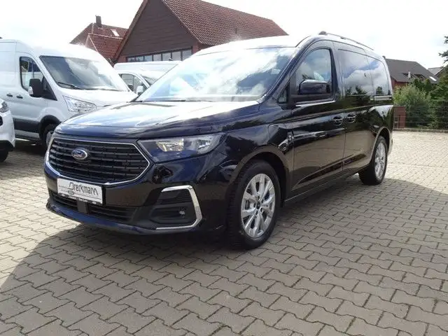 Ford Grand Tourneo Connect PHEV Titanium