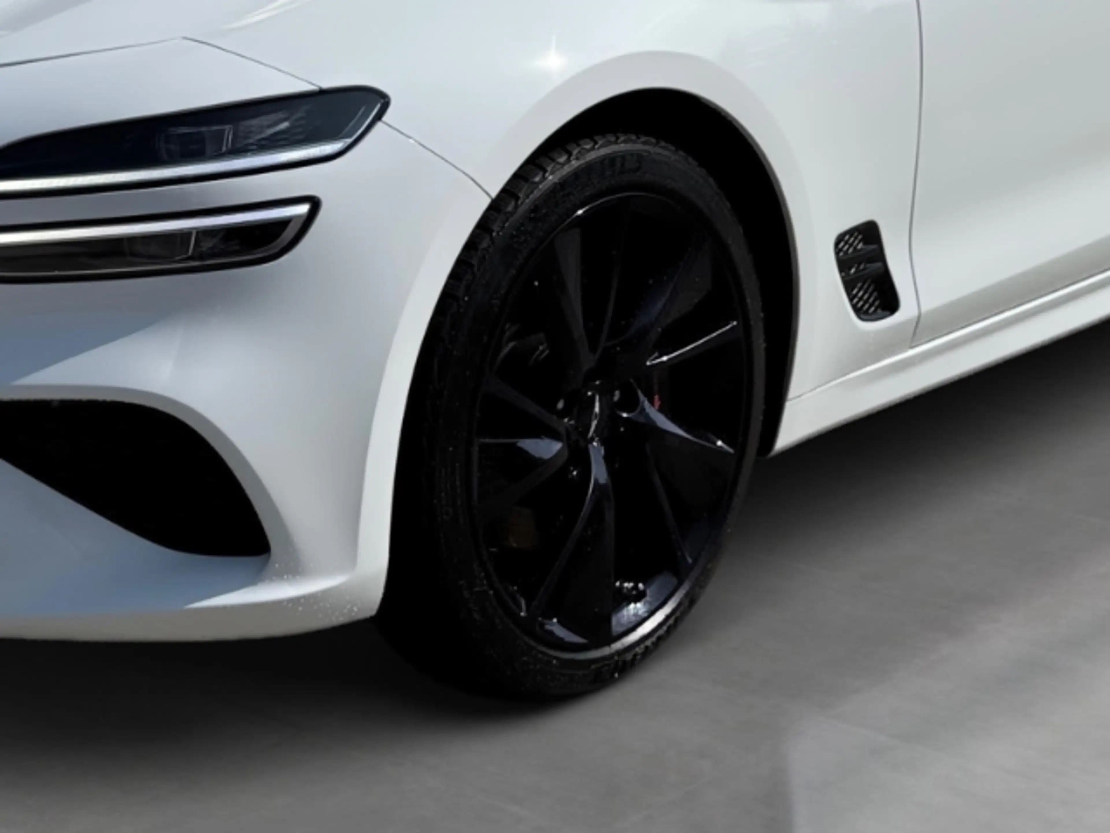 Genesis G70 Shooting Brake 2.2D RWD Sport Sportpaket Navi Lede — photo 6