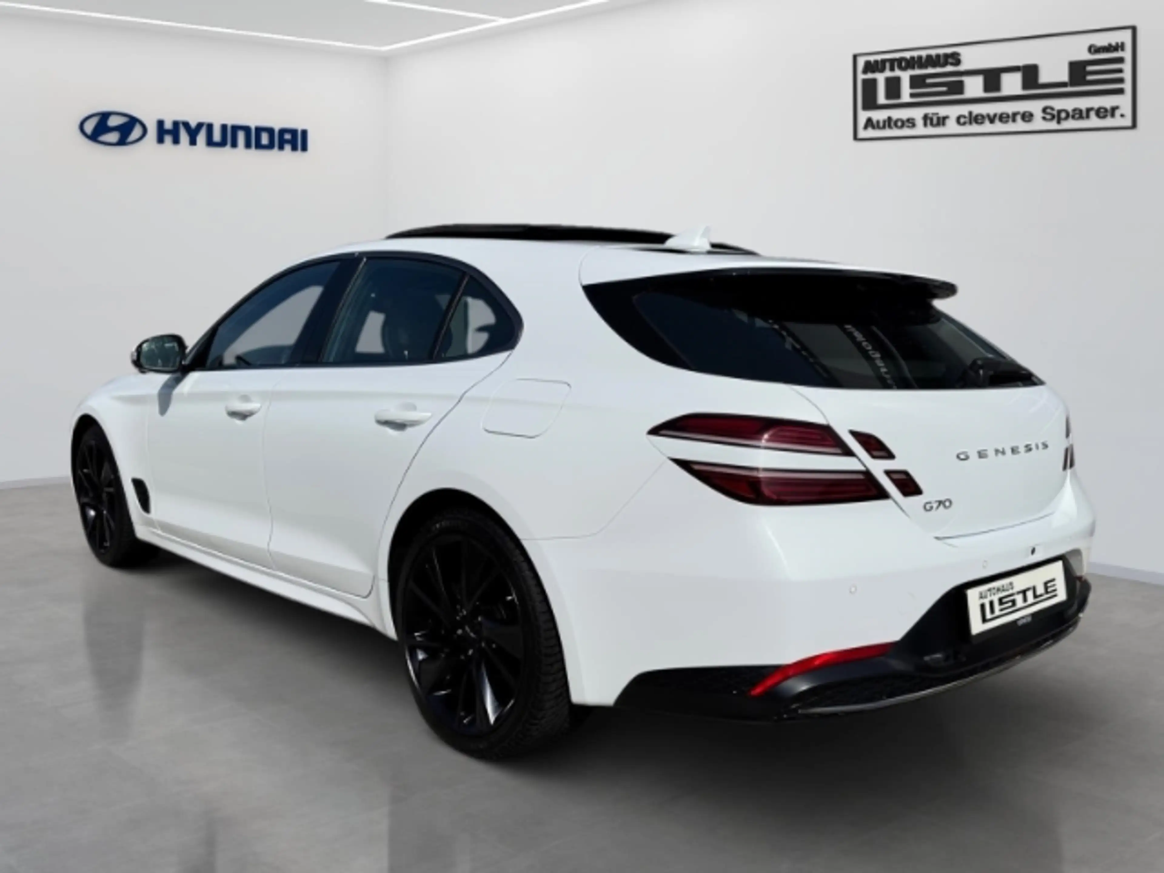 Genesis G70 Shooting Brake 2.2D RWD Sport Sportpaket Navi Lede — photo 4