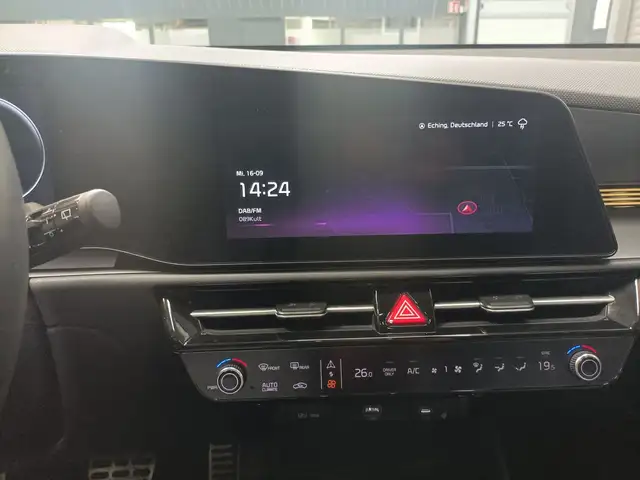 Kia E-Niro view 12