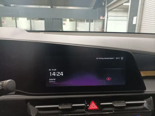 Kia E-Niro view 11