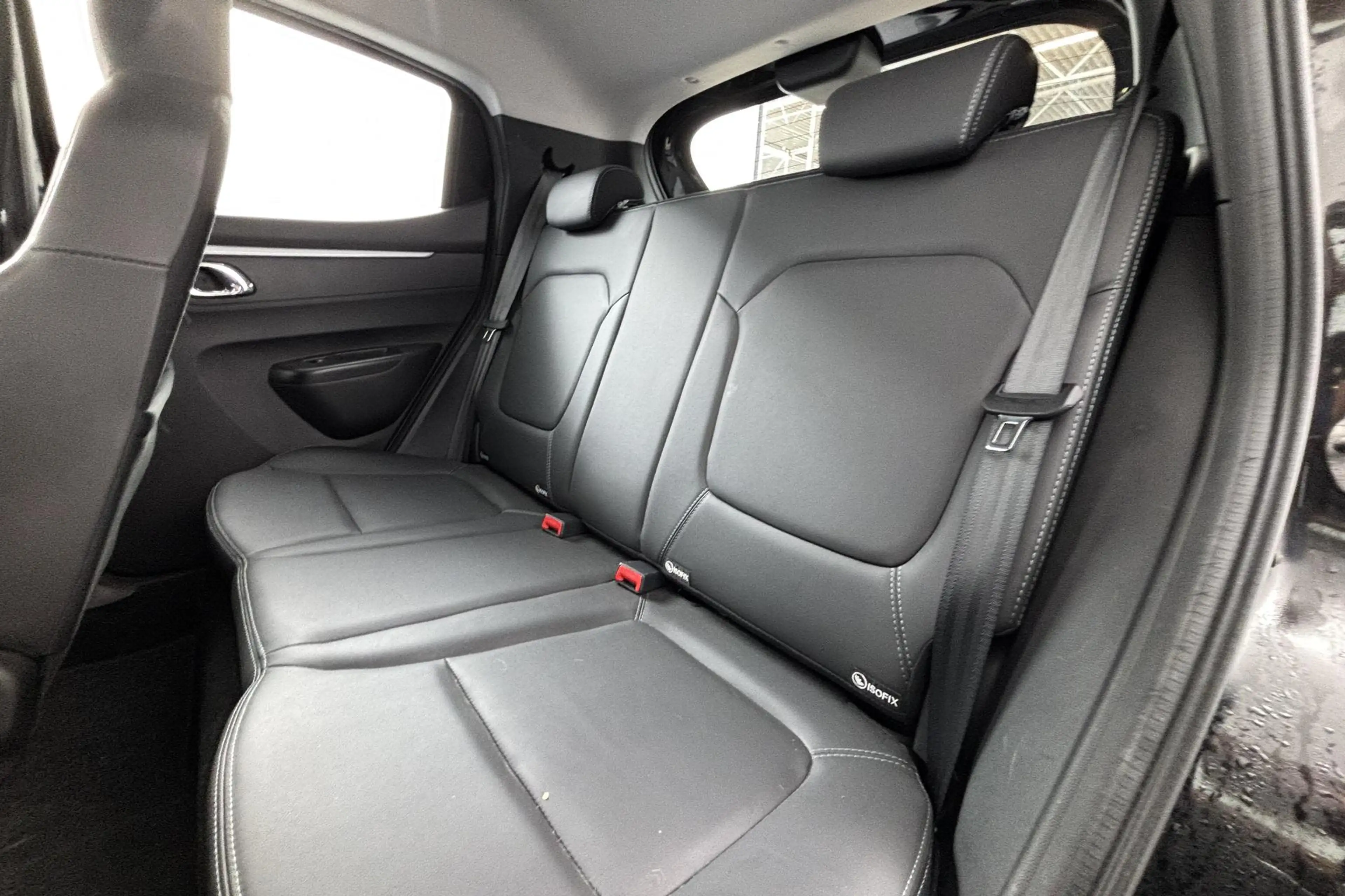 Dacia Spring Expression 27 kWh Compact, zuinig en verrassend go — photo 2