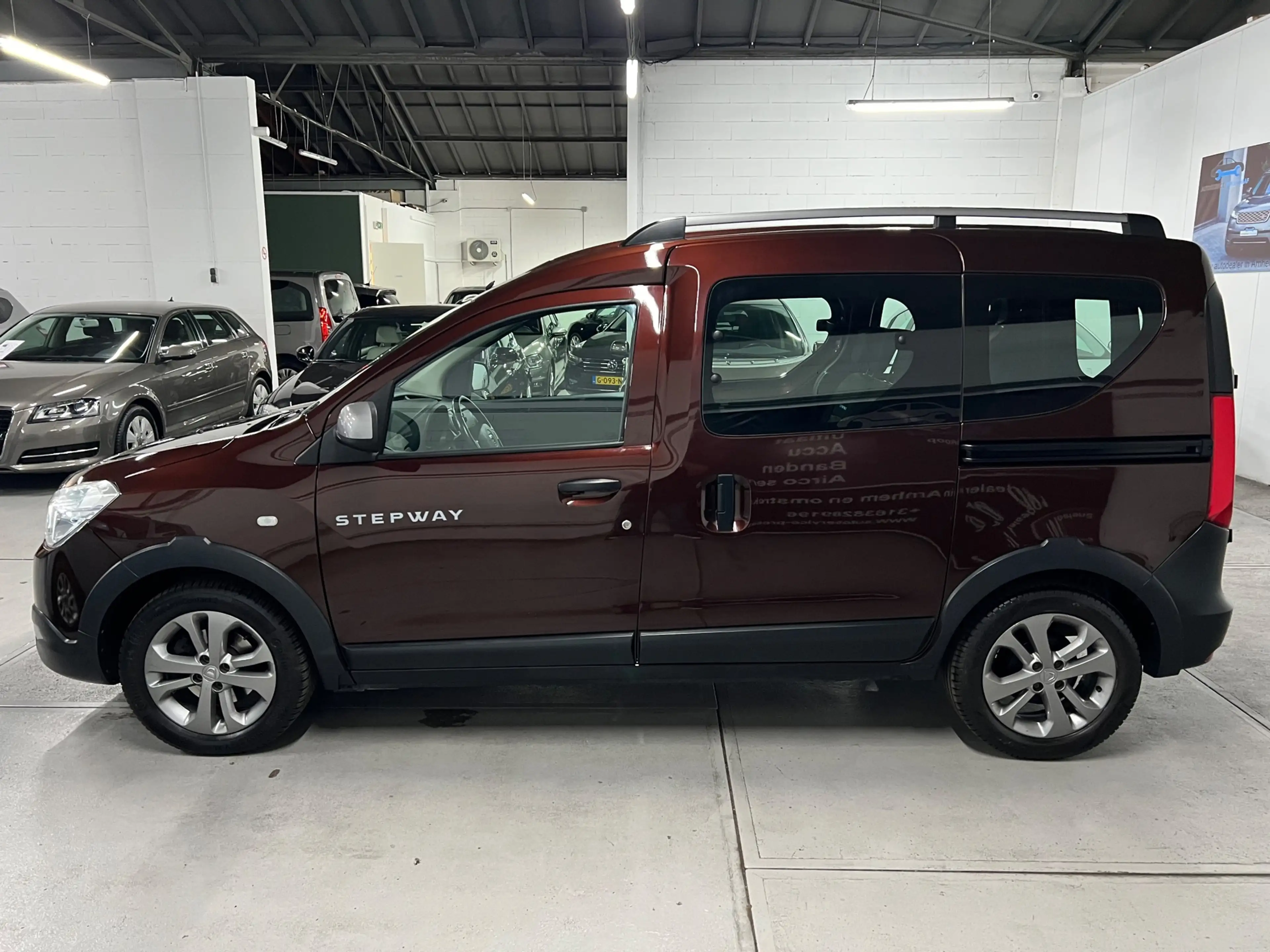 Dacia Dokker 1.2 TCe S&S Stepway NAVIGATIE / 2X SCHUIFDEUR — photo 4