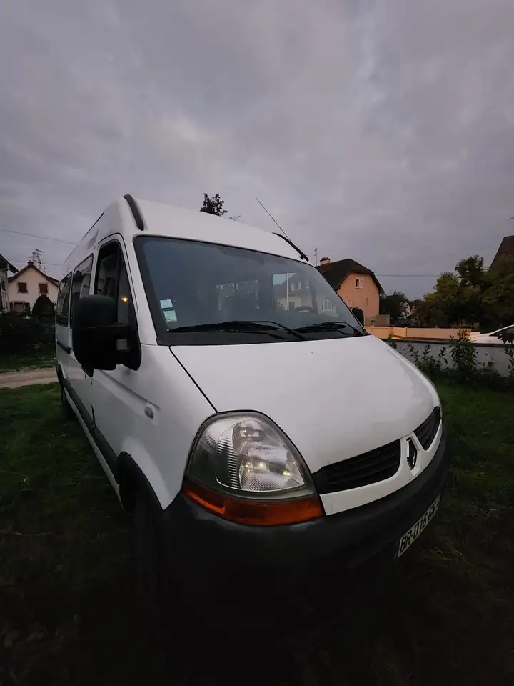 Renault Master FGN L2H3 3.5t 2.5 dCi 150 E4 CONFORT