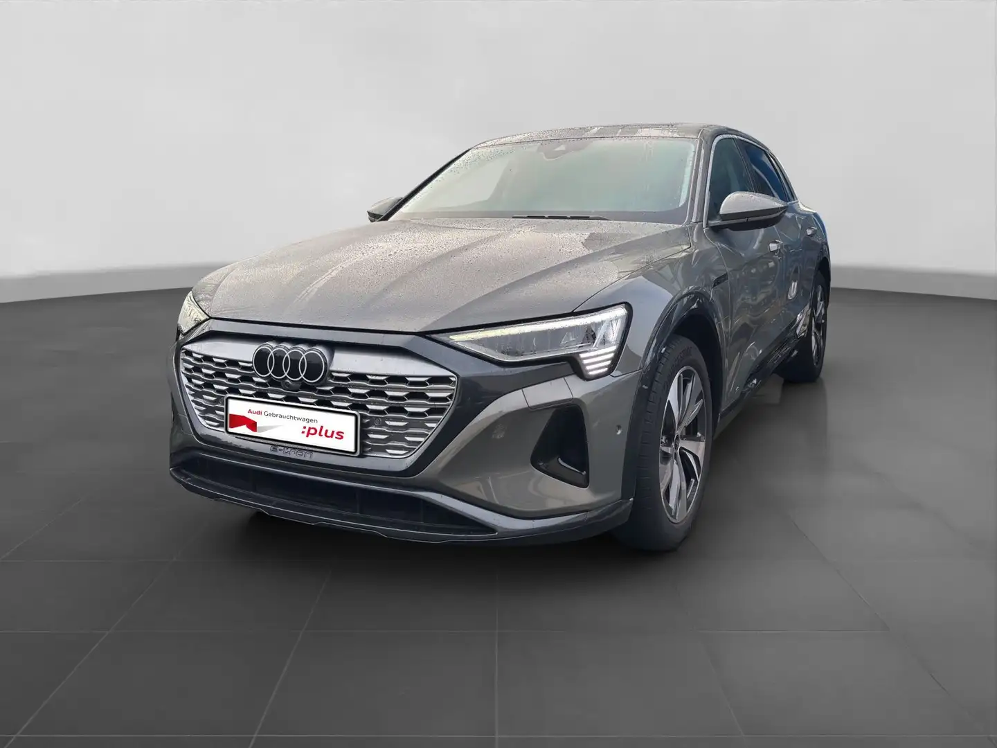 Audi Q8 e-tron 55 Q ADVANCED PANO LEDER HuD MATRIX Grau - 2