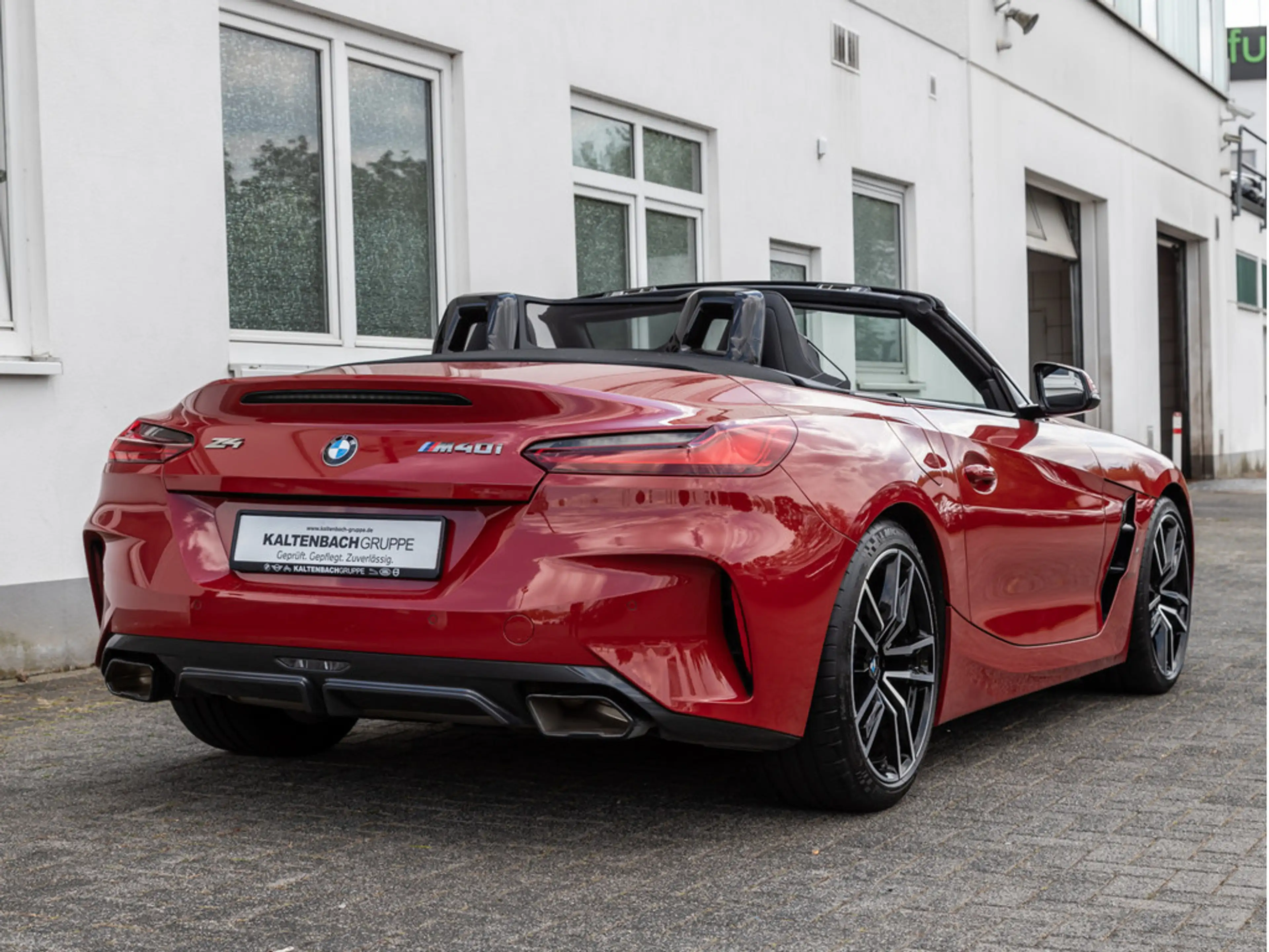 BMW Z4 40i FACEL. HUD LED W-LAN NAVI H/K SHZ PDC — photo 6