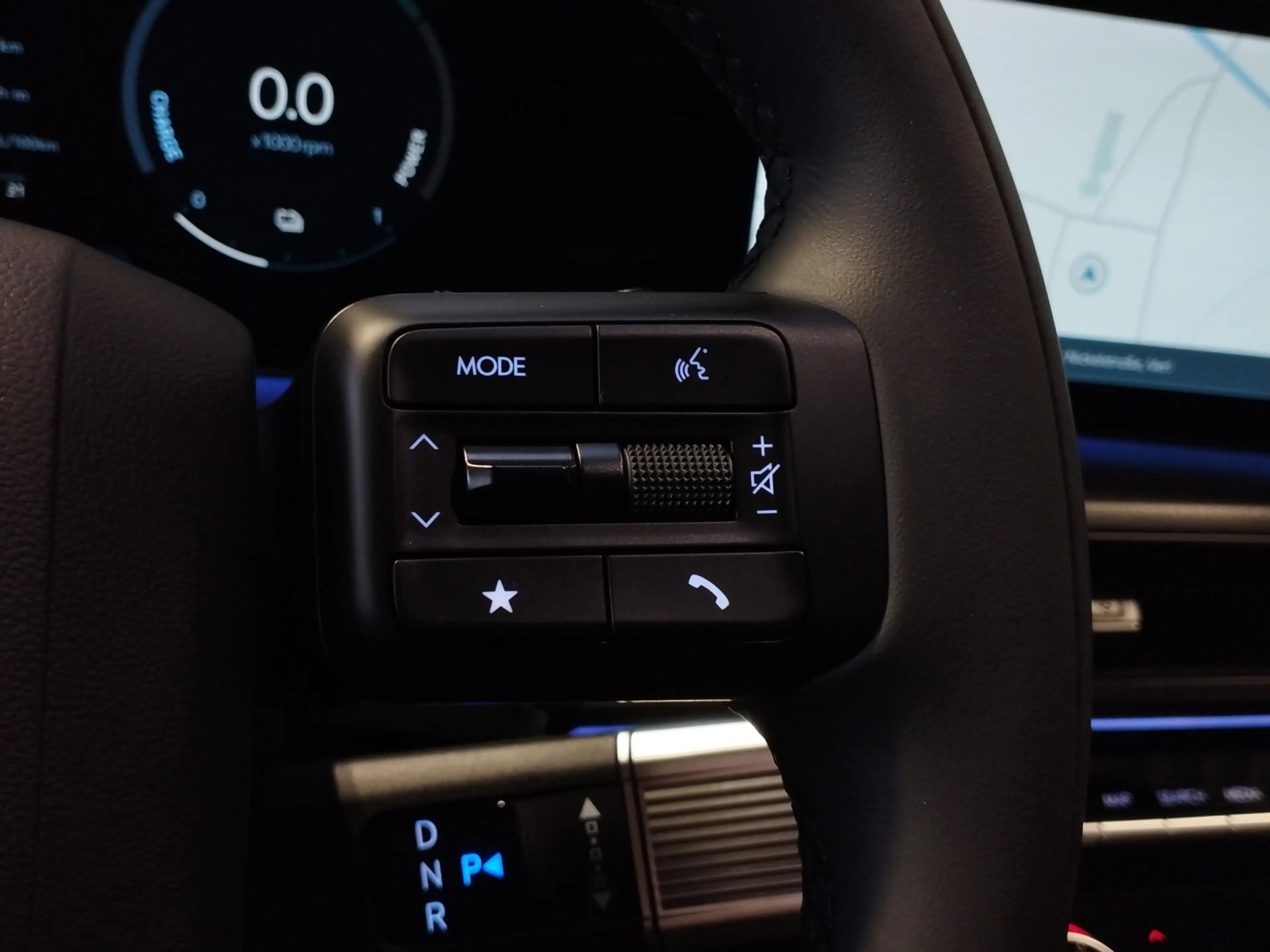 Hyundai SANTA FE Hybrid 1.6 T-GDi Blackline Glas-Schiebedach/BOSE — photo 11