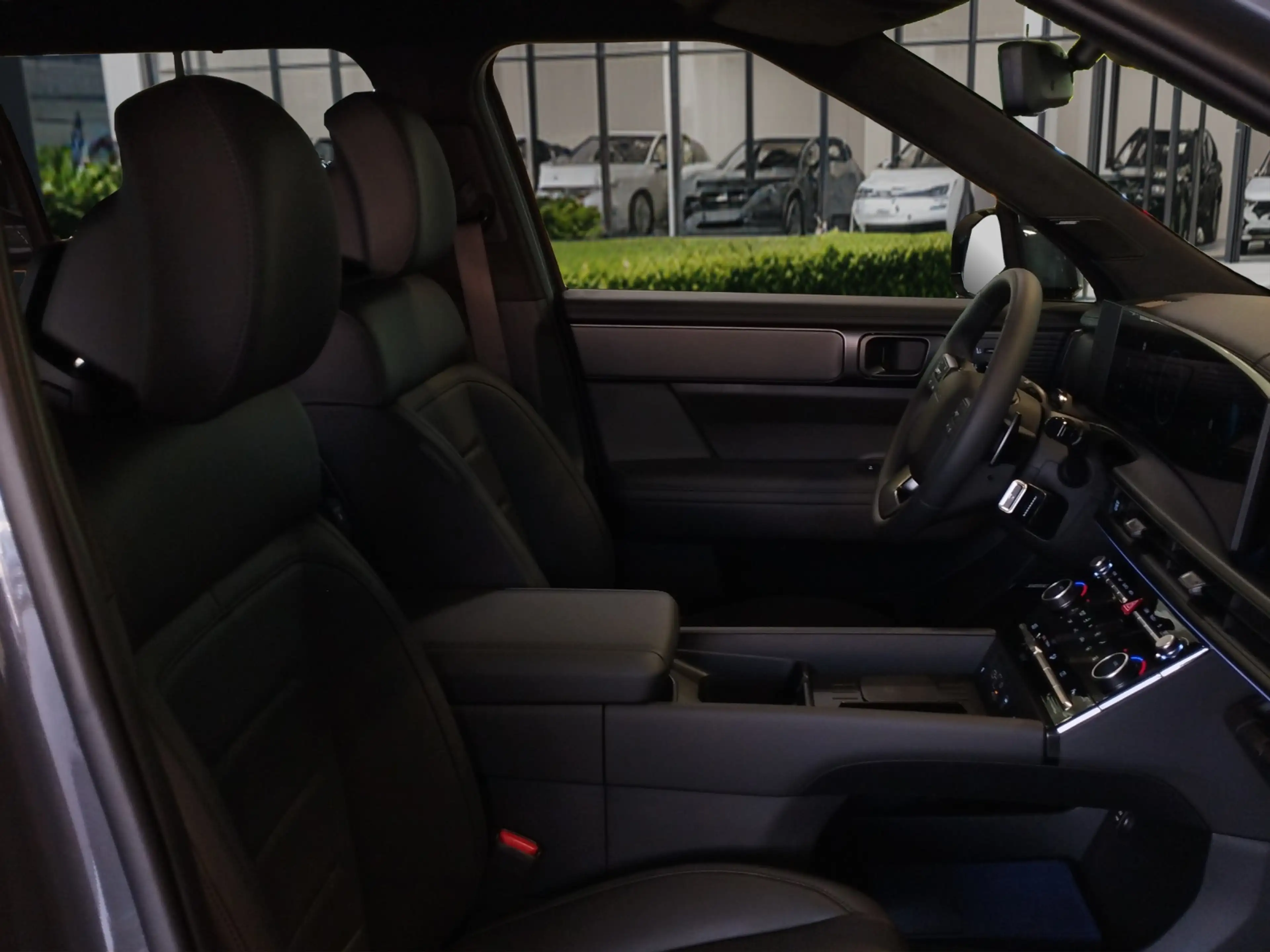 Hyundai SANTA FE Hybrid 1.6 T-GDi Blackline Glas-Schiebedach/BOSE — photo 12