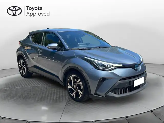 Toyota C-HR view 7