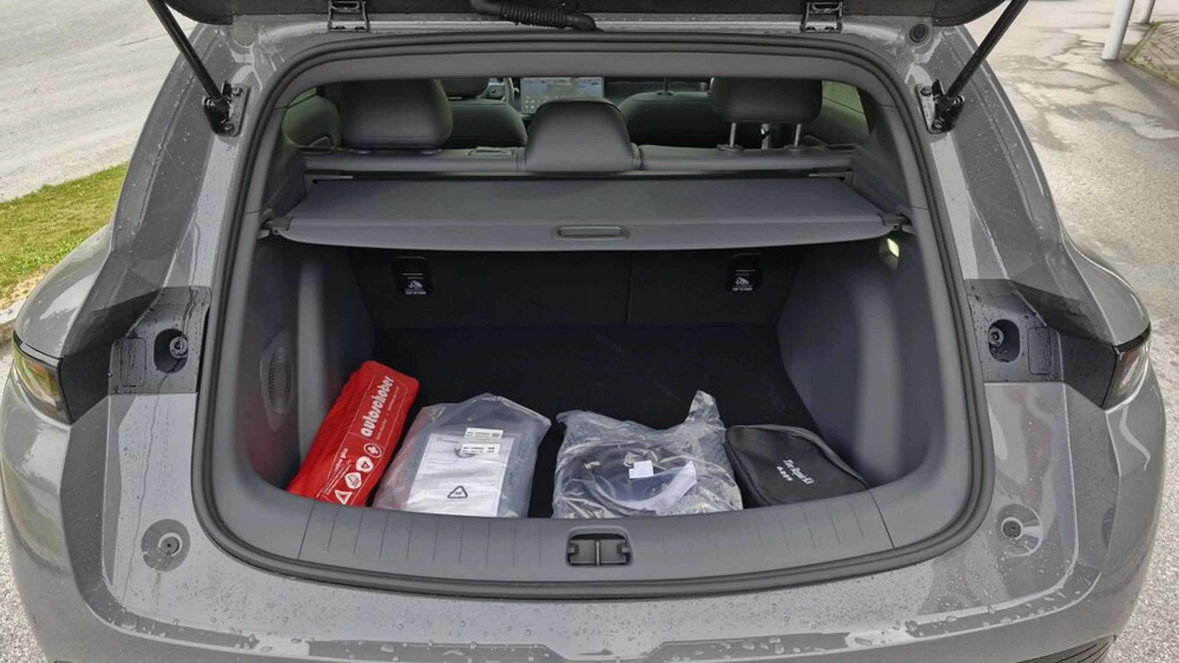 Leapmotor B05 B05 67,1kWh Design Pro Max — photo 11
