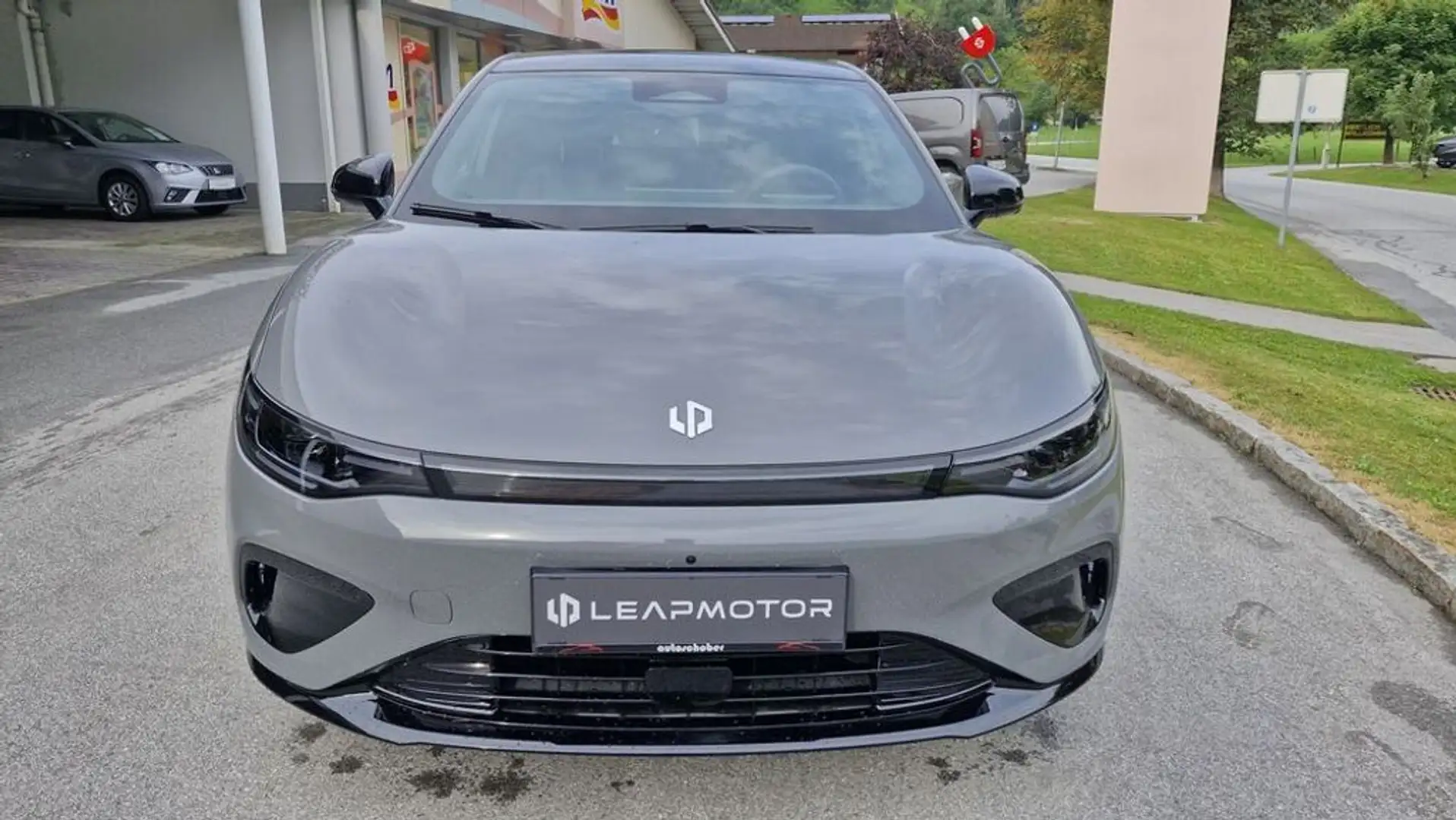 Leapmotor B05 B05 67,1kWh Design Pro Max Grau - 2
