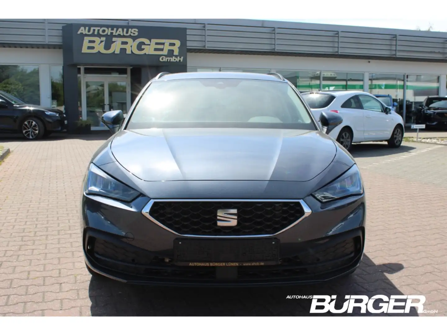 SEAT Leon ST Style 1.0 eTSI LED Kamera ACC Winterpaket El. H Grau - 2
