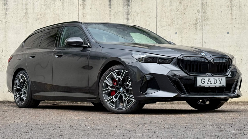 BMW 550 e xDrive — photo 3