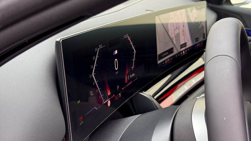 BMW 550 e xDrive — photo 10