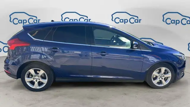 Ford Focus view 4