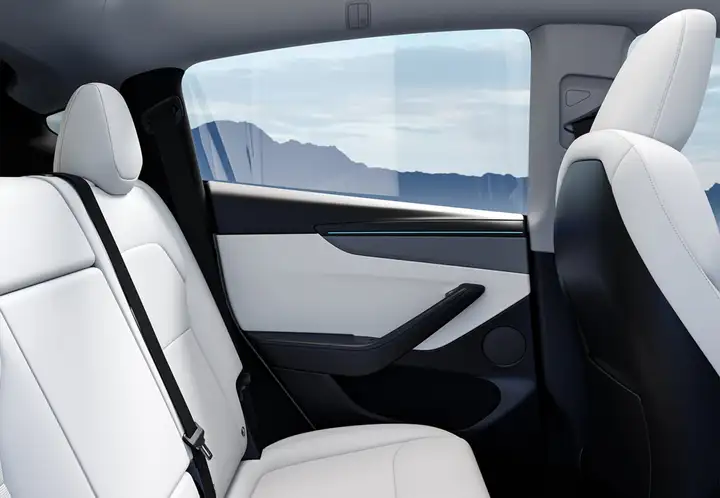 Tesla Model Y 2023, foto 24