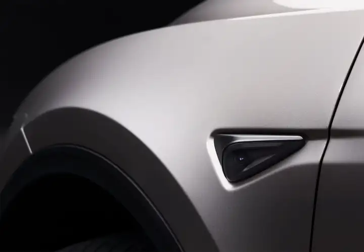 Tesla Model Y 2023, foto 13