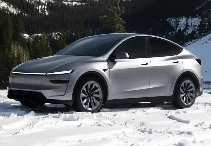 Tesla Model Y 2023, foto 16