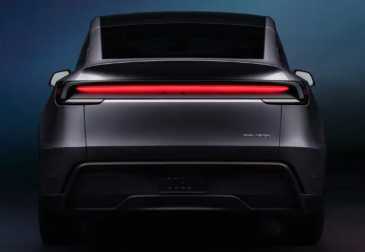 Tesla Model Y 2023, foto 14