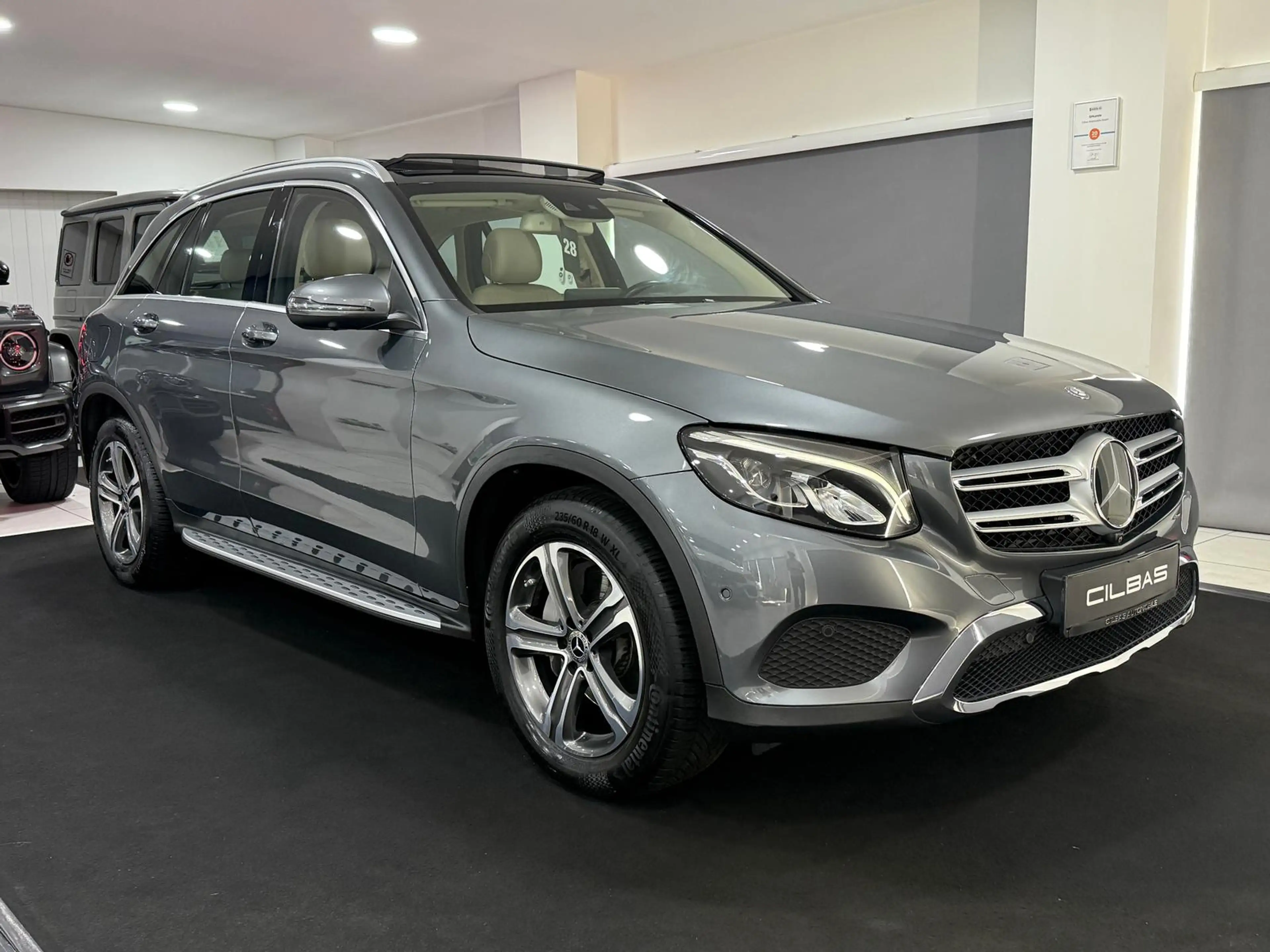 Mercedes-Benz GLC 250 4M 9G LUXURY*LEDER-BEIGE*PANO*360*DISTR* — photo 3