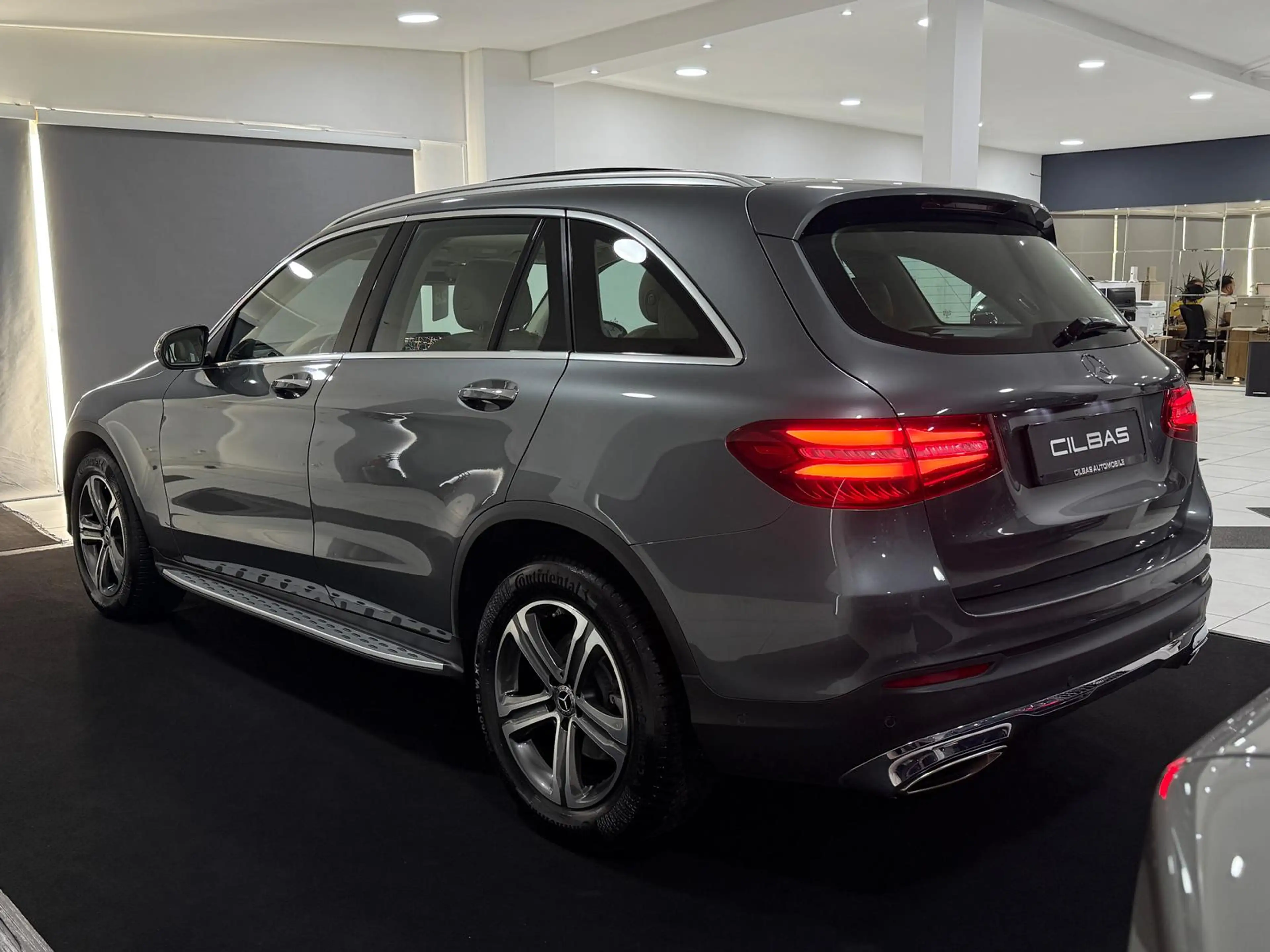 Mercedes-Benz GLC 250 4M 9G LUXURY*LEDER-BEIGE*PANO*360*DISTR* — photo 9
