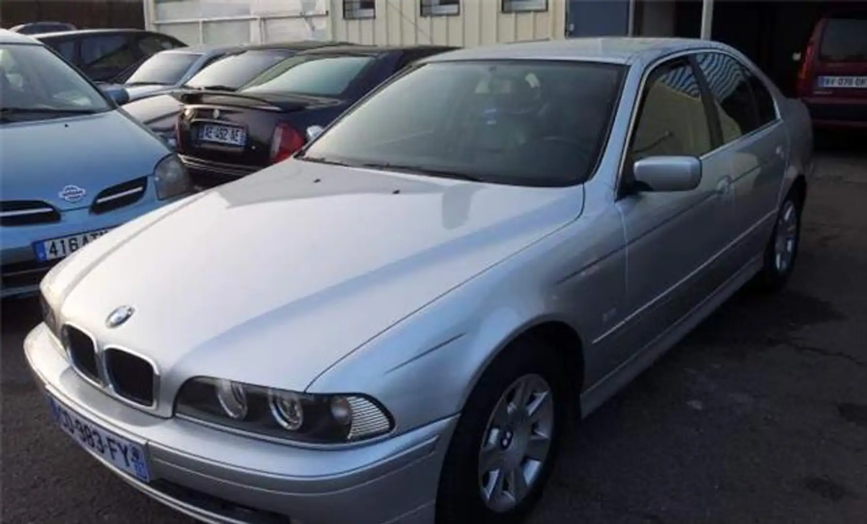 BMW 520 Belle bmw d 2001 pack luxe reprise possible - 2