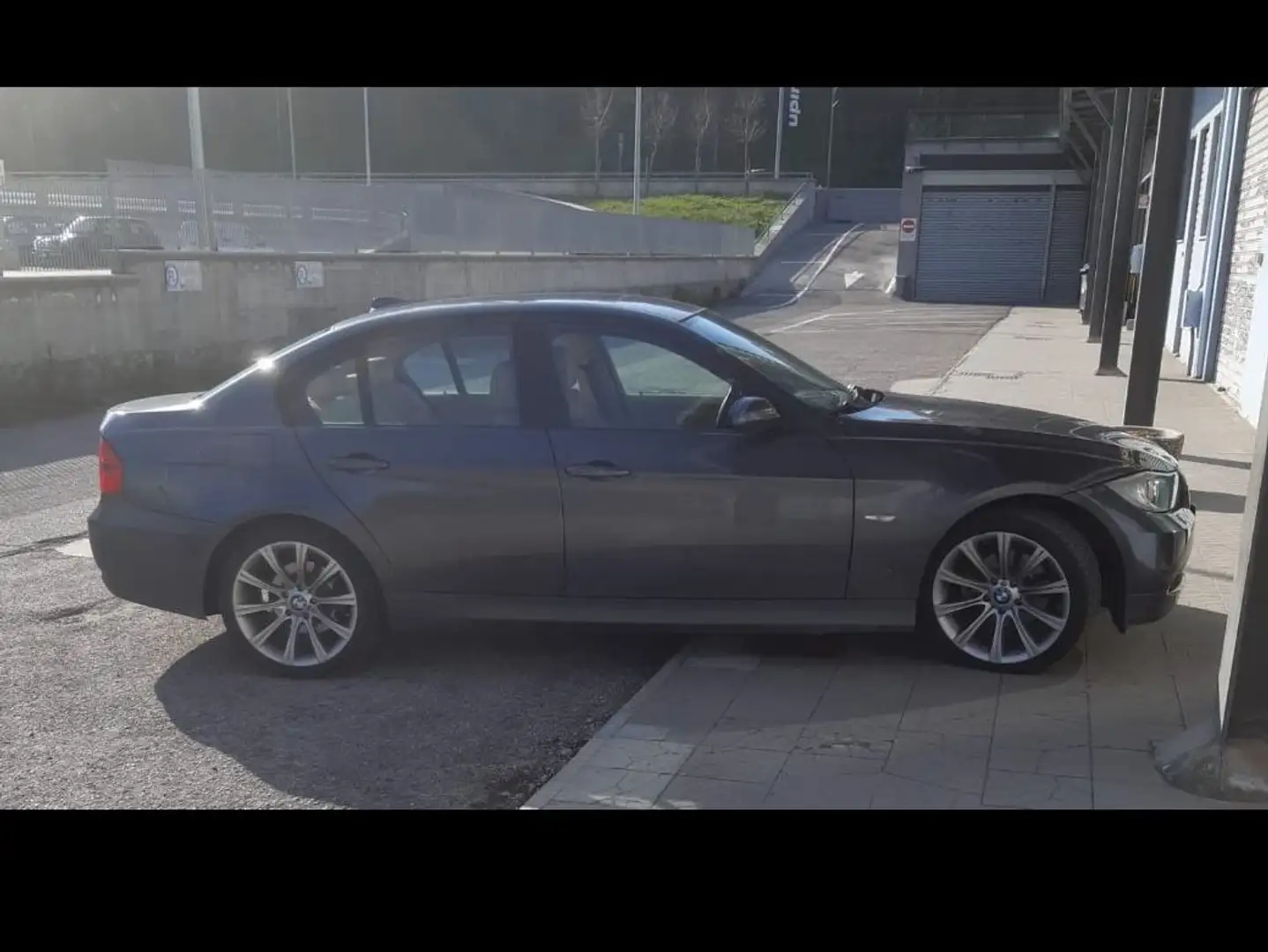 BMW 320 320d Futura Grigio - 2