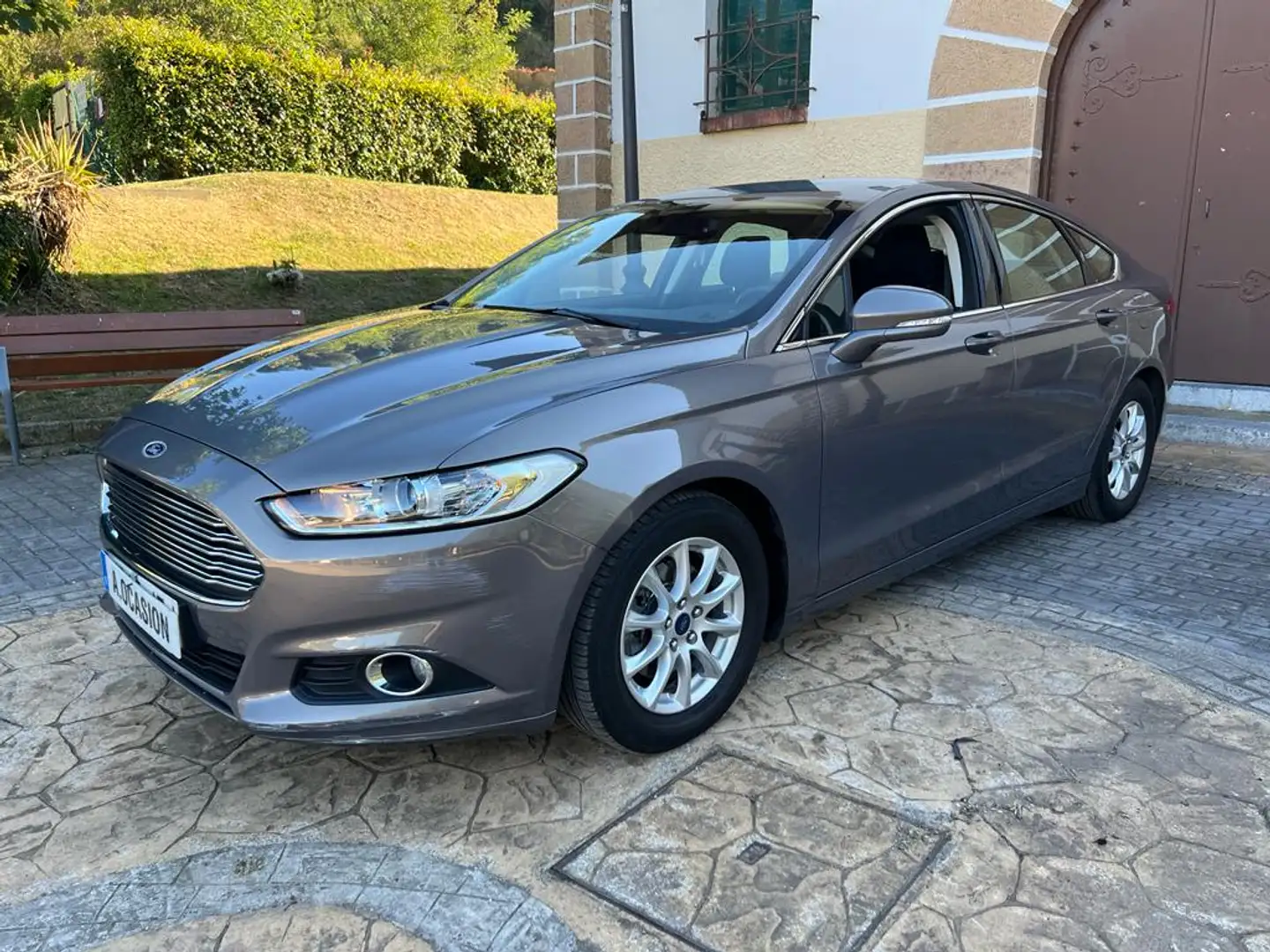 Ford Mondeo 1.6TDCi Auto-S&S Business Marrón - 1