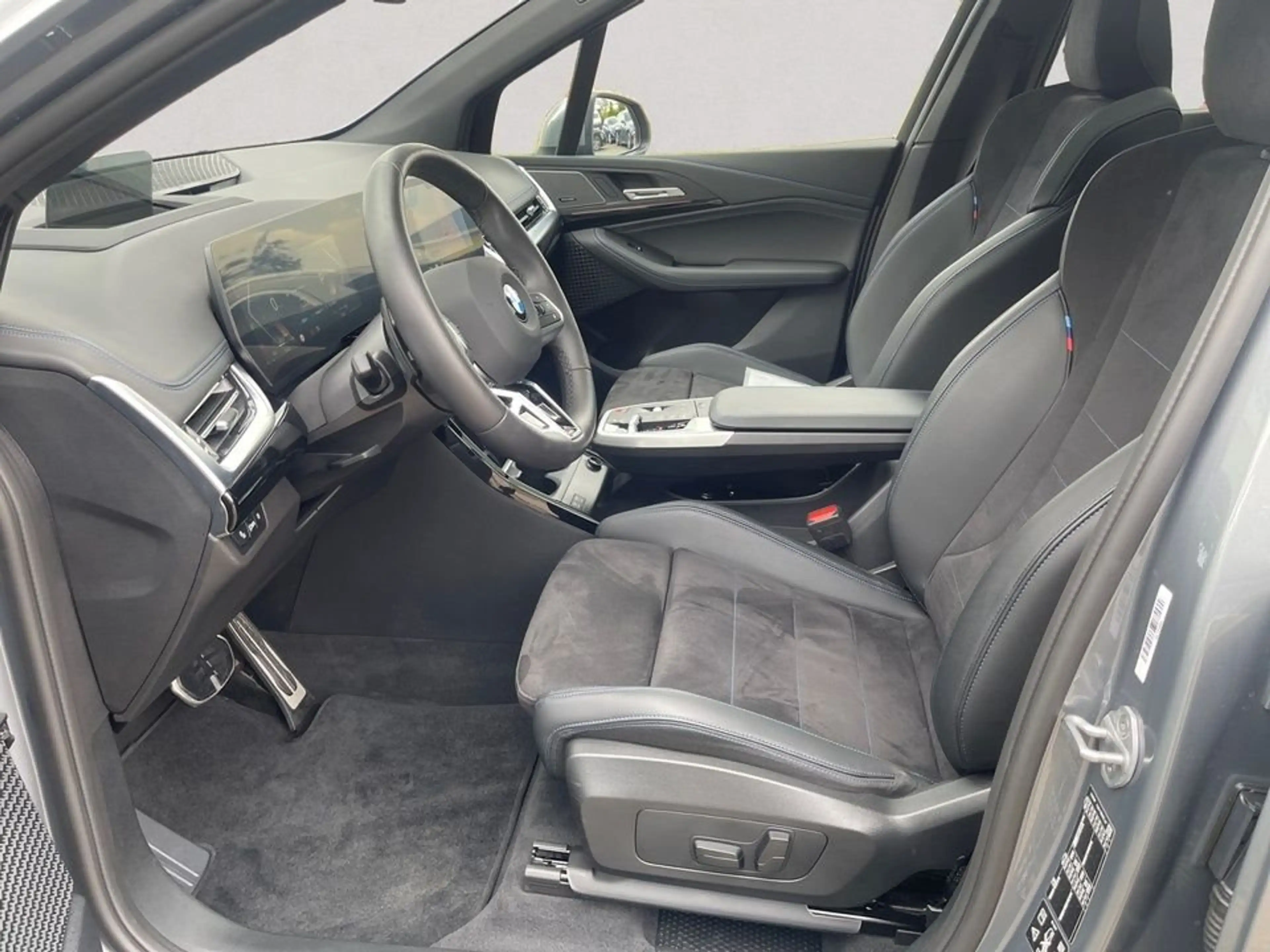 BMW 223 i xDrive Active Tourer M Sport + GARANTIE-bis-10.2 — photo 8