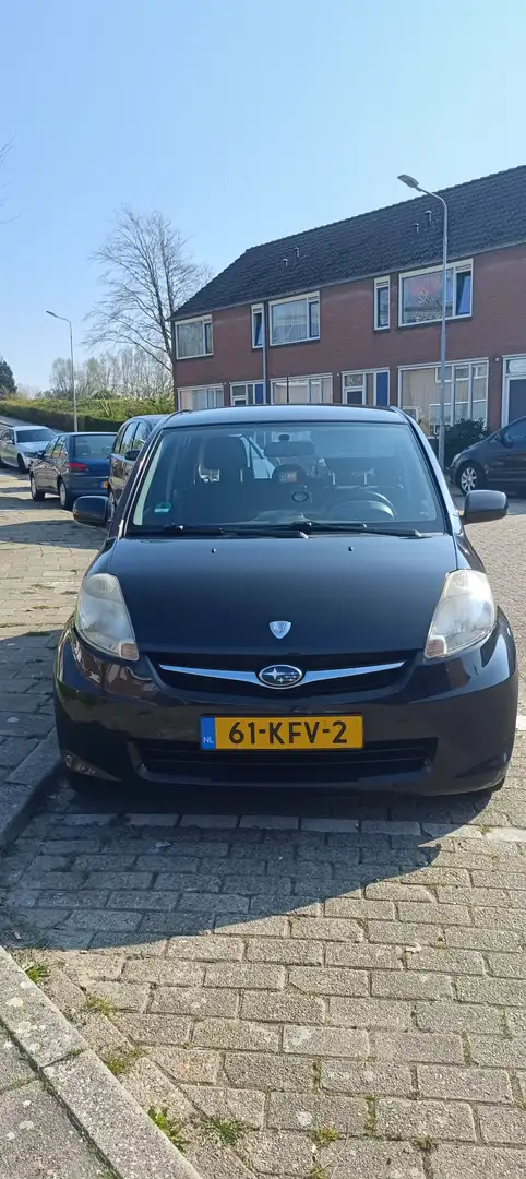 Subaru Justy Schwarz - 1