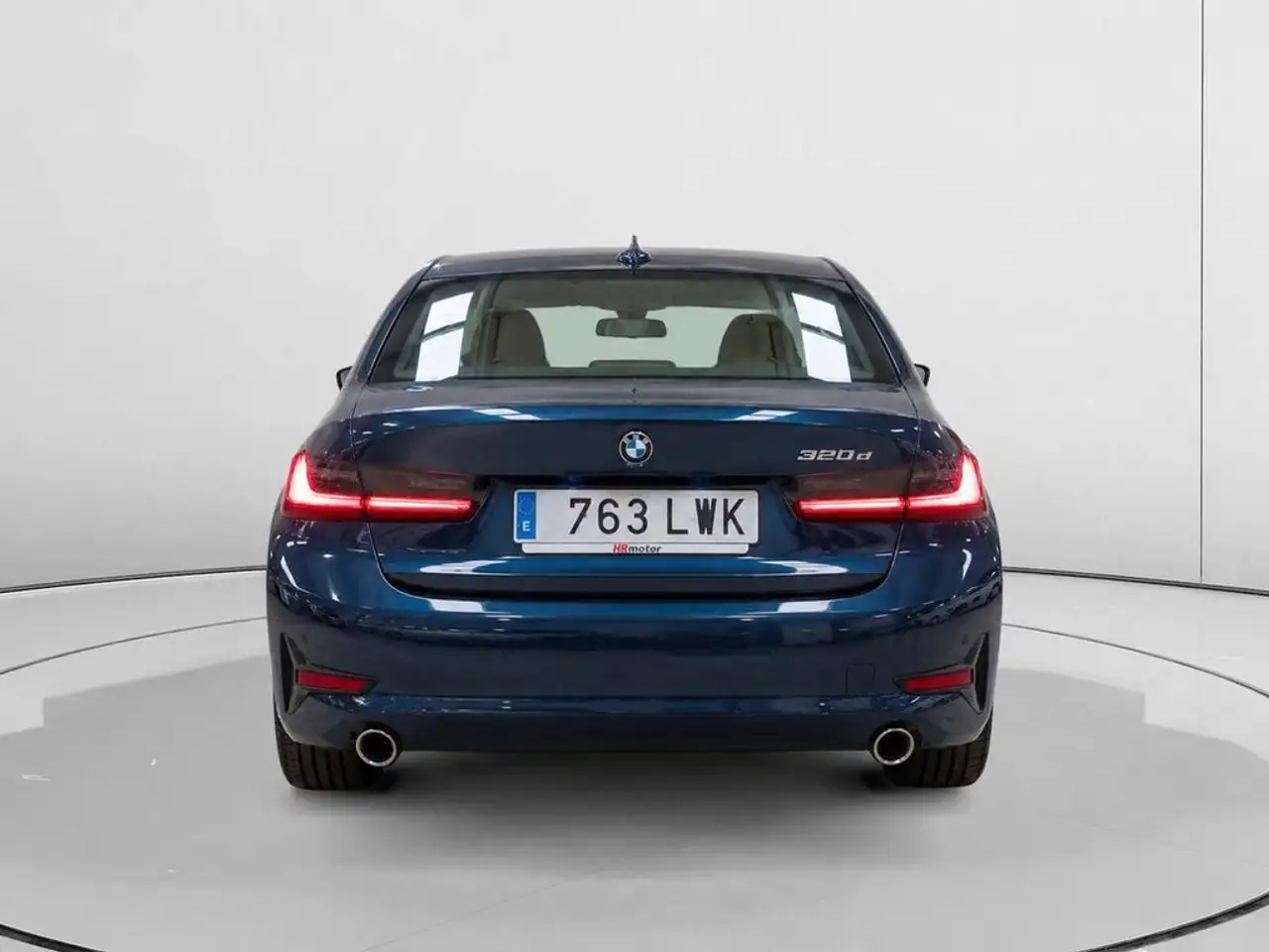 2022 BMW 320 320e, photograph 4