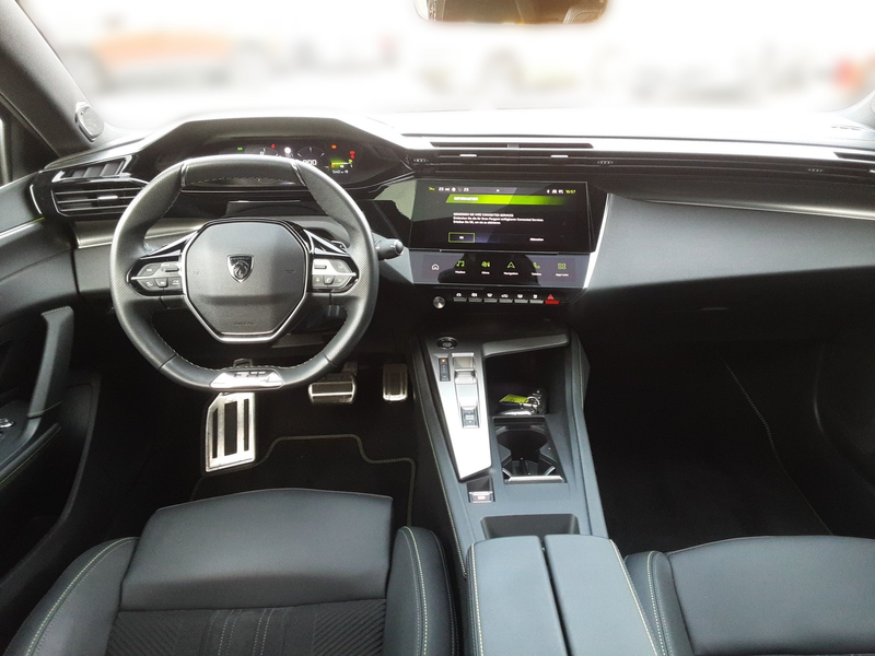 Peugeot 408 1.2 Puretech 130 EAT8 GT ACC KeyLess LED Navi — photo 10