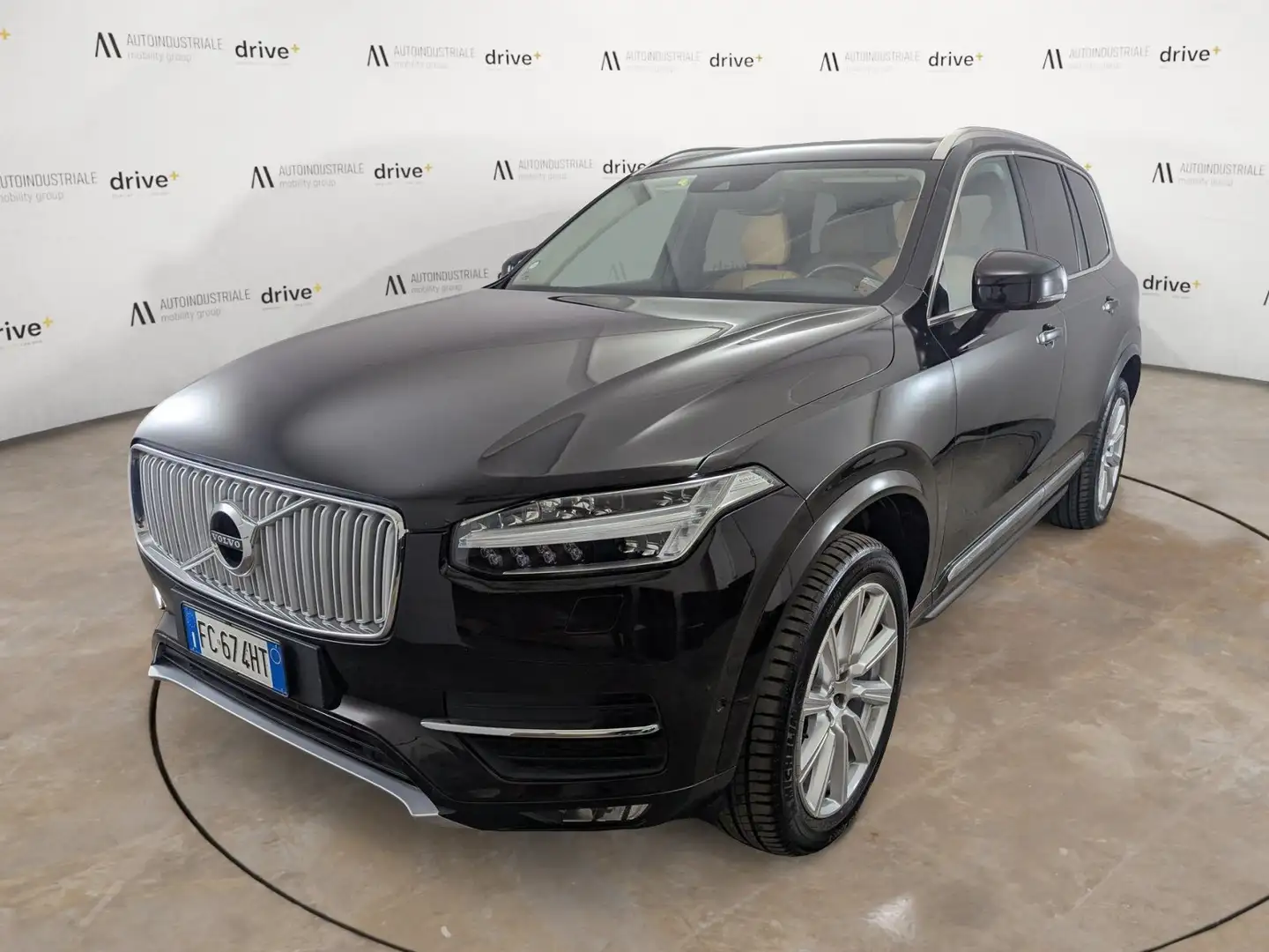 Volvo XC90 2.0 225 CV D5 4X4 INSCRIPTION AUTOMATIC Negro - 1