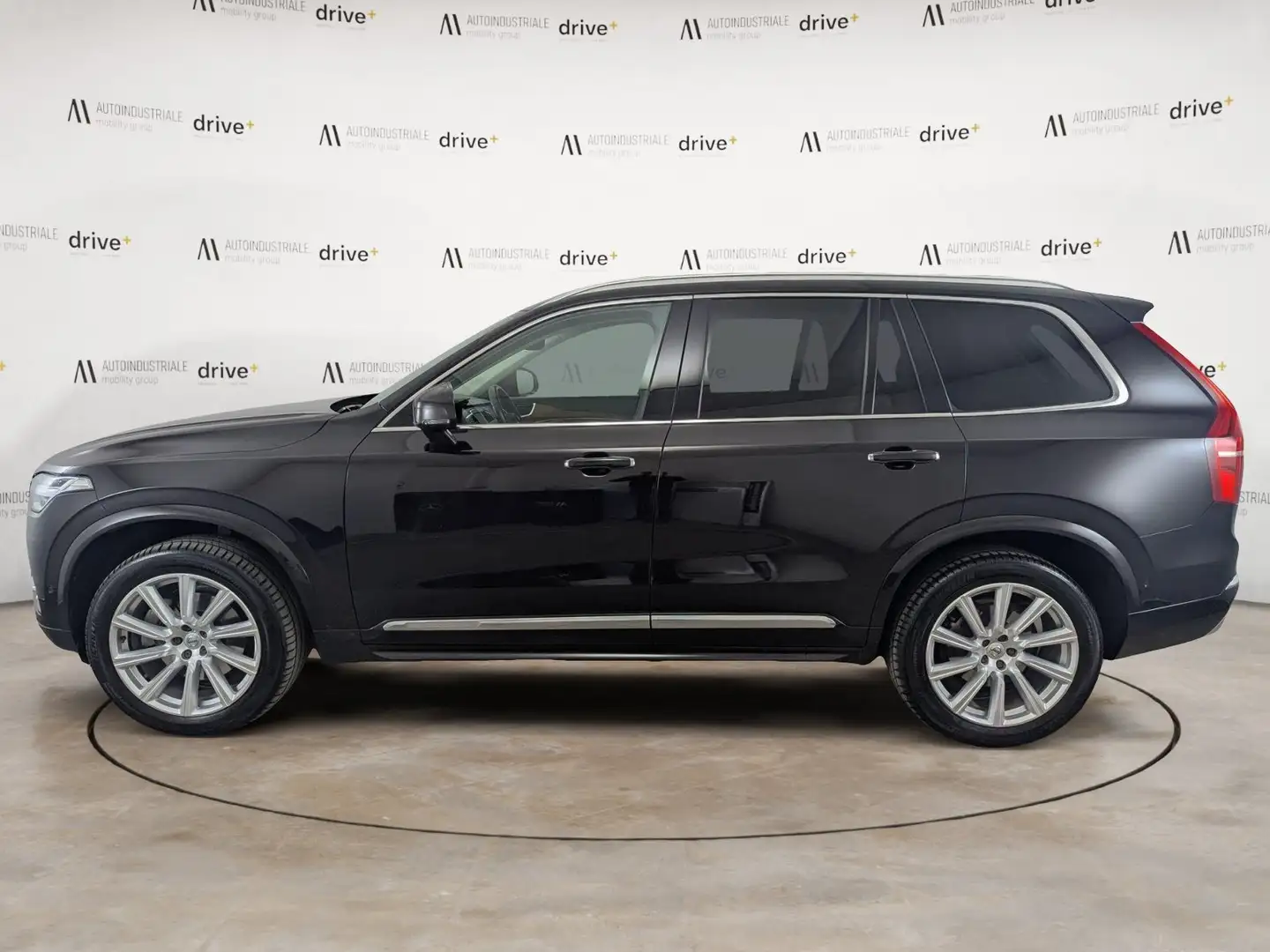 Volvo XC90 2.0 225 CV D5 4X4 INSCRIPTION AUTOMATIC Negro - 2