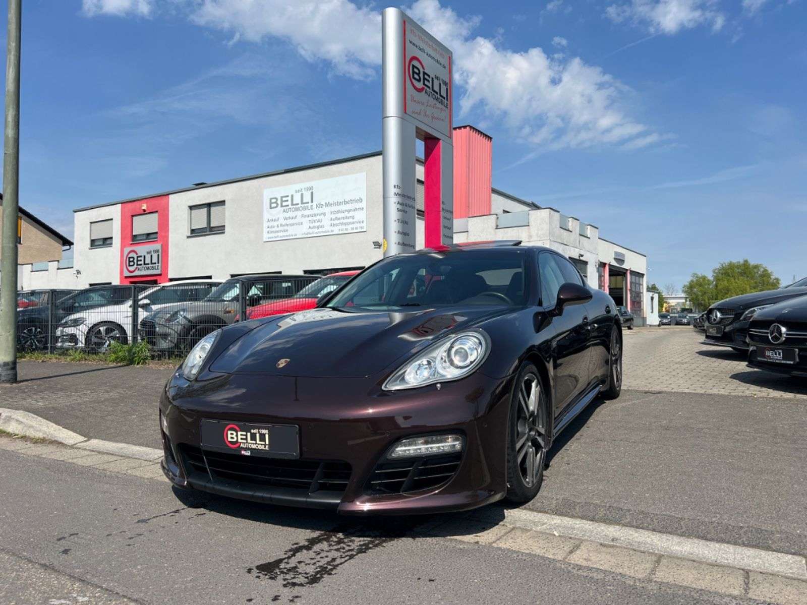 Second hand Porsche Panamera 