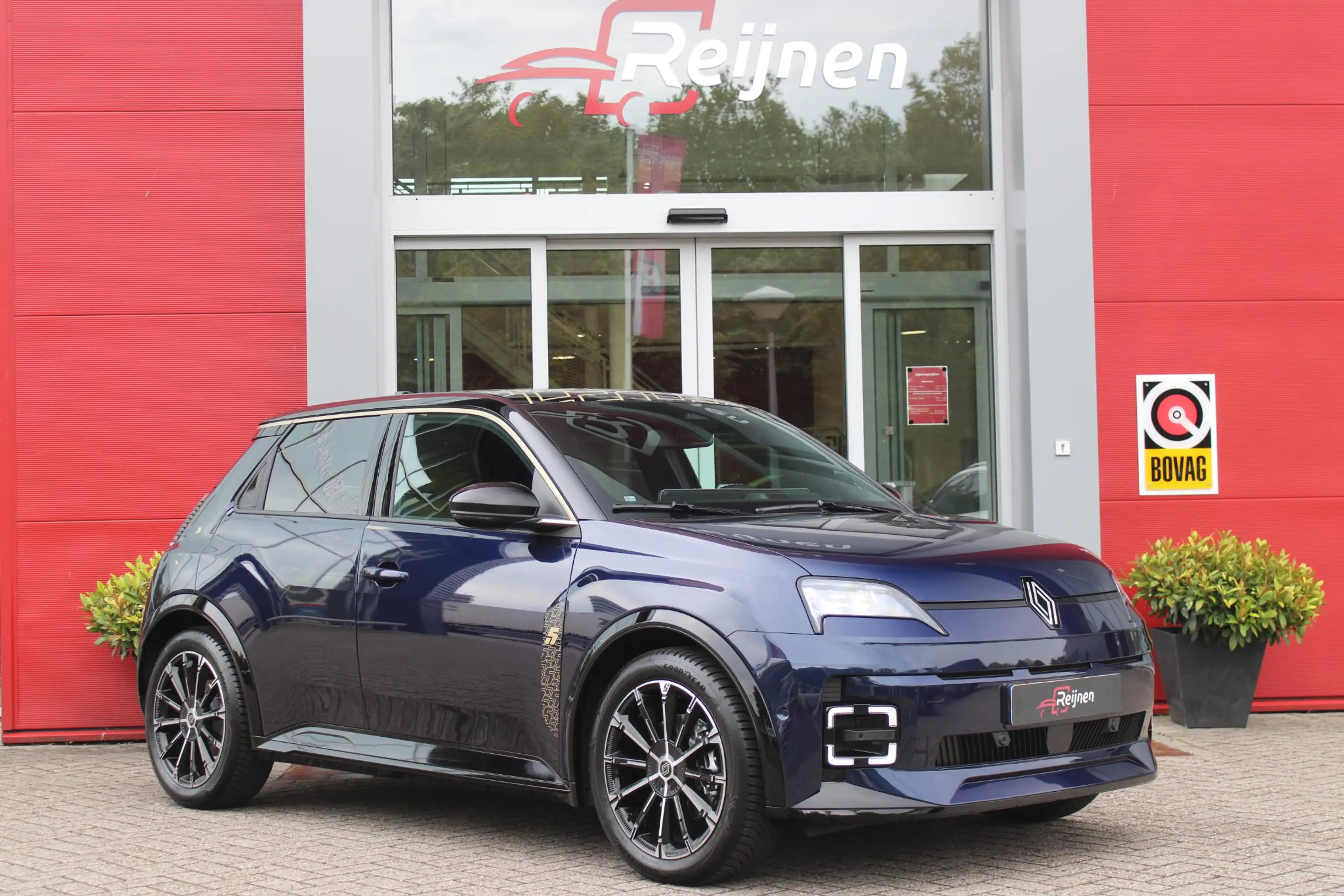 Renault R 5 COMFORT RANGE ICONIC CINQ 150PK 52 kWh | PACK WINT — photo 12