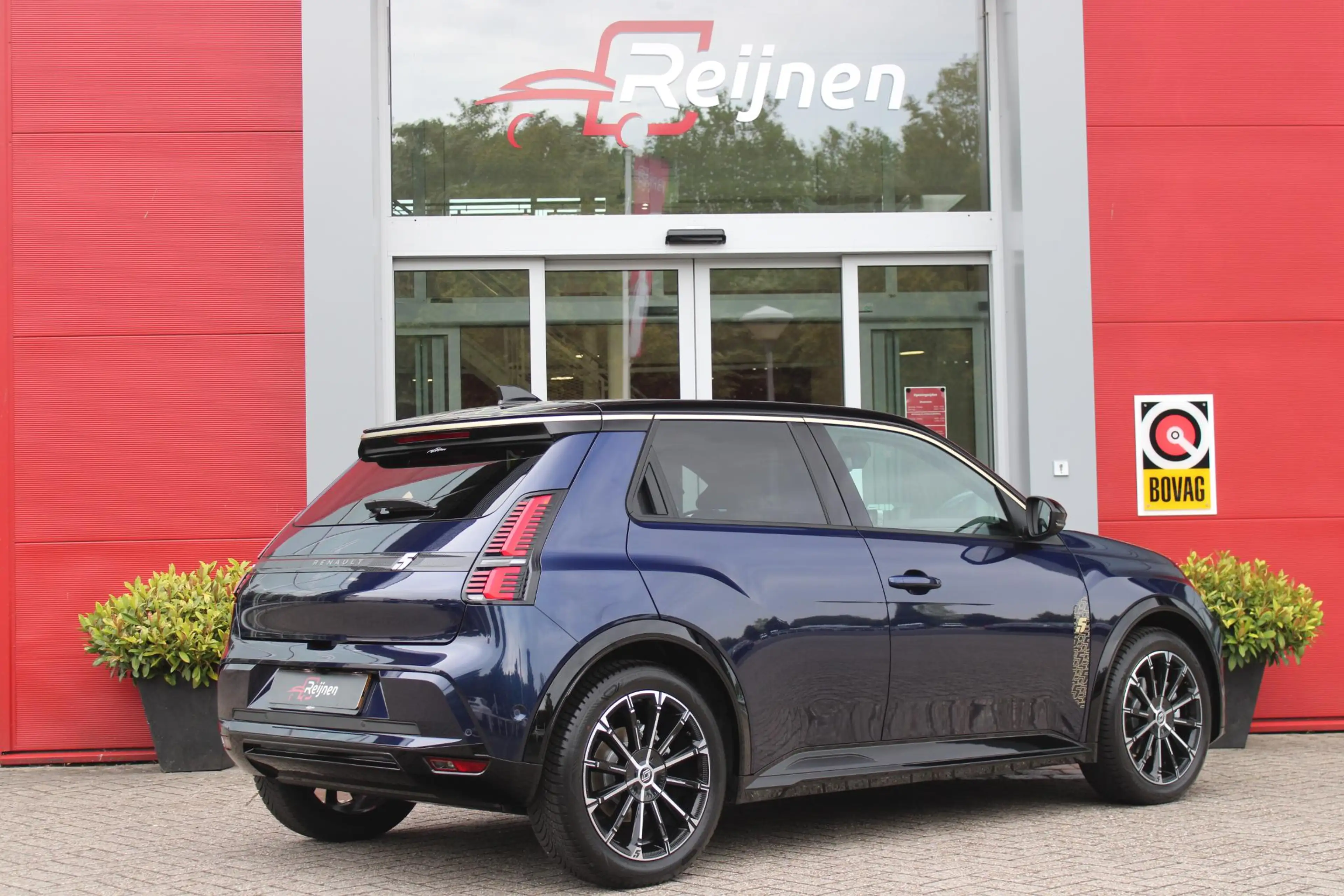 Renault R 5 COMFORT RANGE ICONIC CINQ 150PK 52 kWh | PACK WINT — photo 4