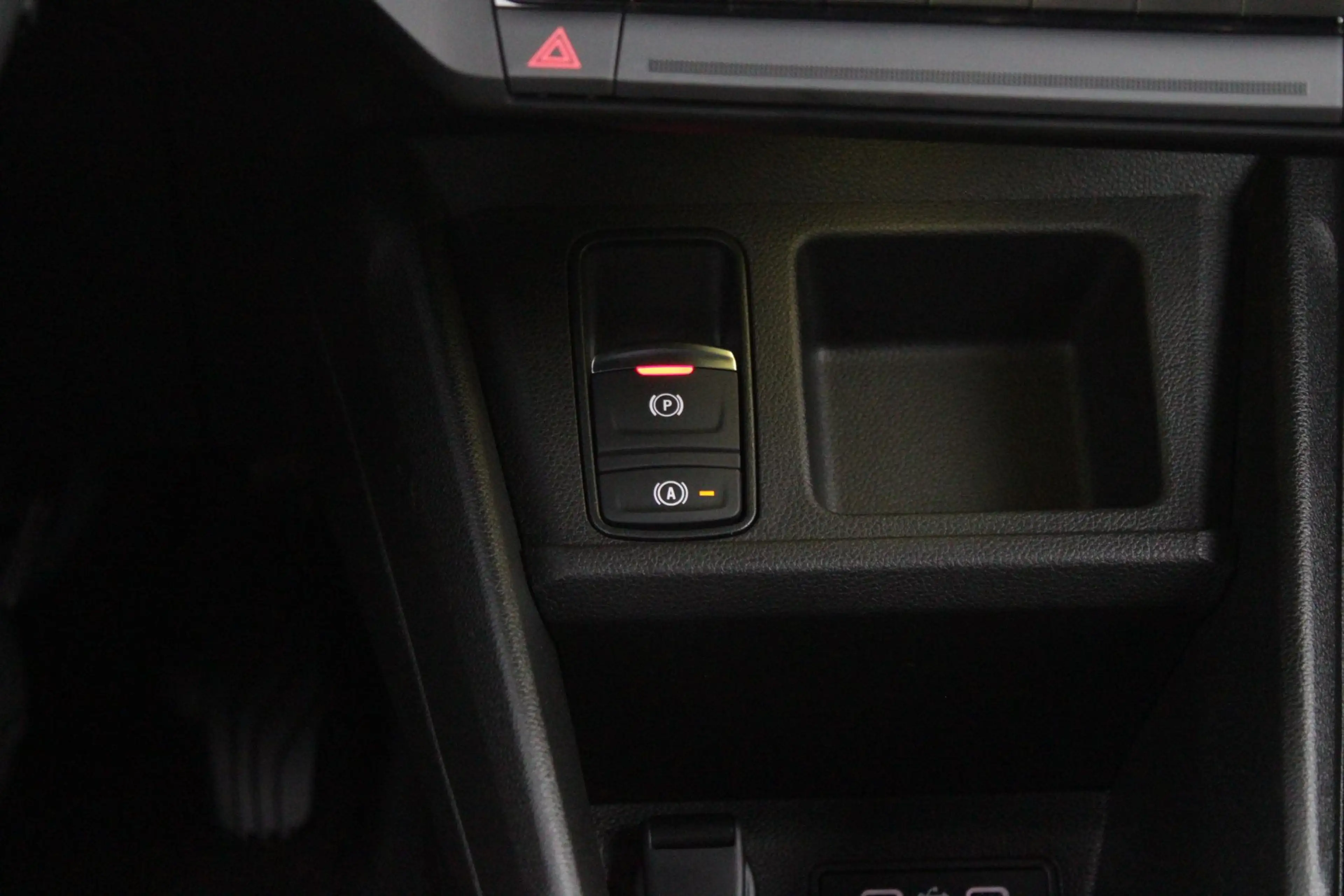 Renault R 5 COMFORT RANGE ICONIC CINQ 150PK 52 kWh | PACK WINT — photo 40