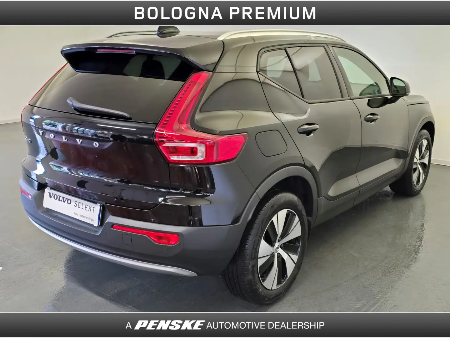 Volvo XC40 XC40 T3 Geartronic Momentum Pro Noir - 2