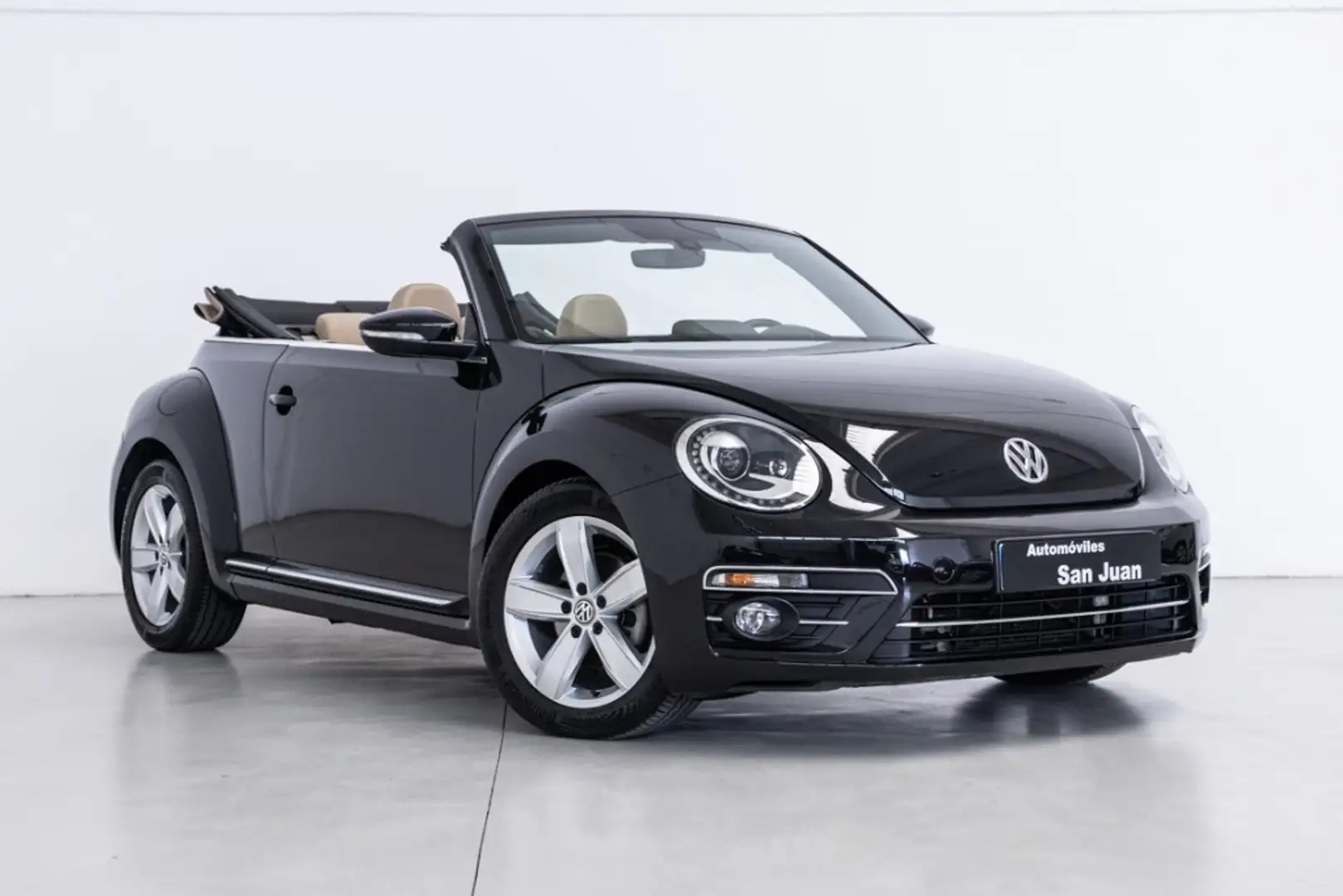 Volkswagen Beetle Cabrio 2.0TDI Design 81kW Noir - 1