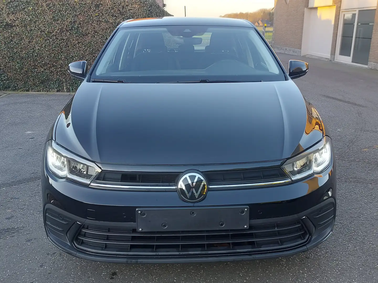 Volkswagen Polo 1.0 TSI Life OPF Zwart - 1