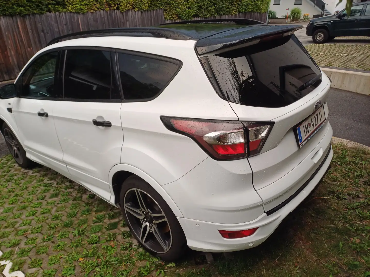Ford Kuga Kuga 2,0 TDCi ST-Line Start/Stop AWD ST-Line Weiß - 2