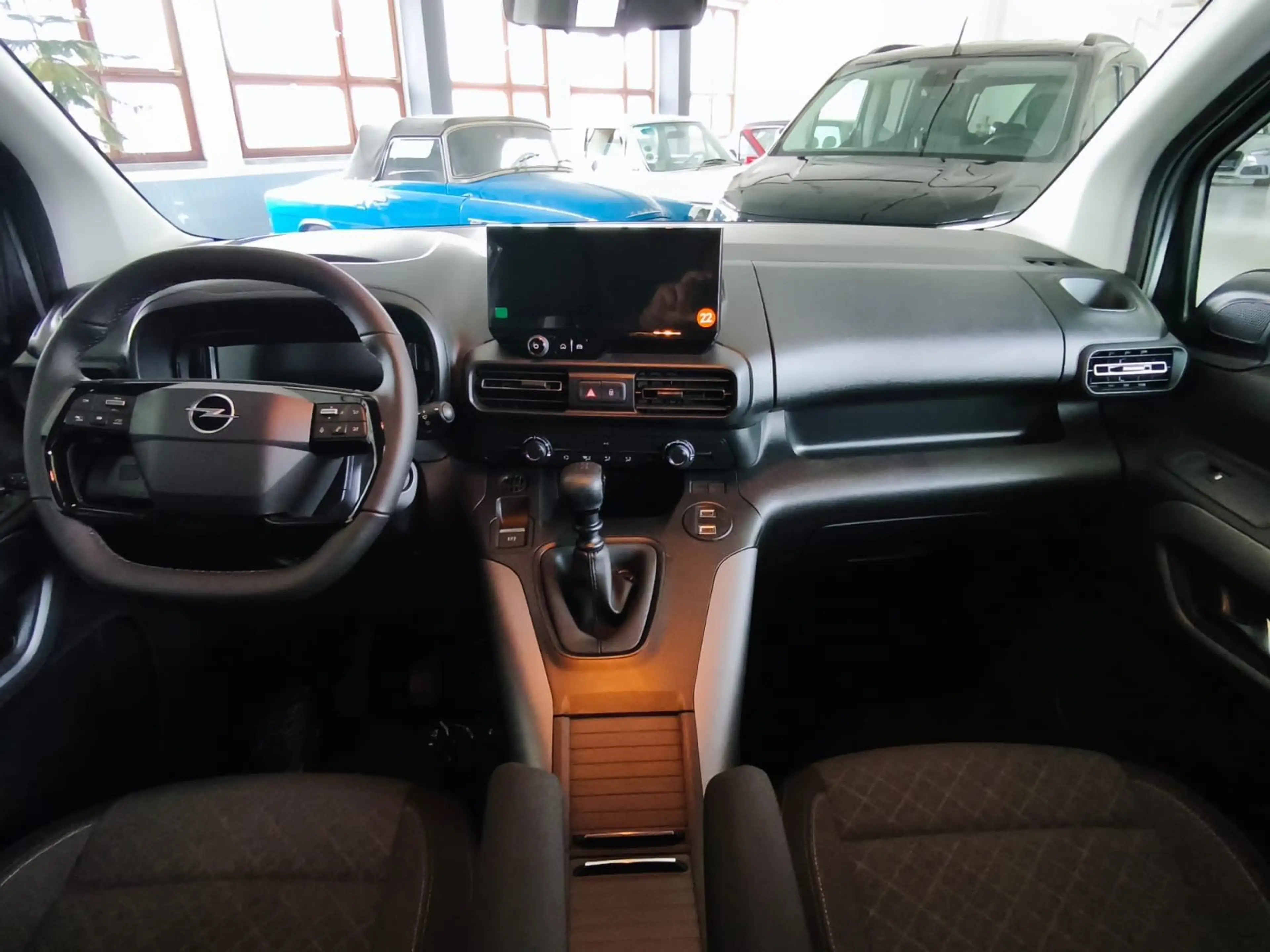 Opel Combo Life Edition-Style-LED,RFK,ALU,5 Sitze,M1 — photo 5