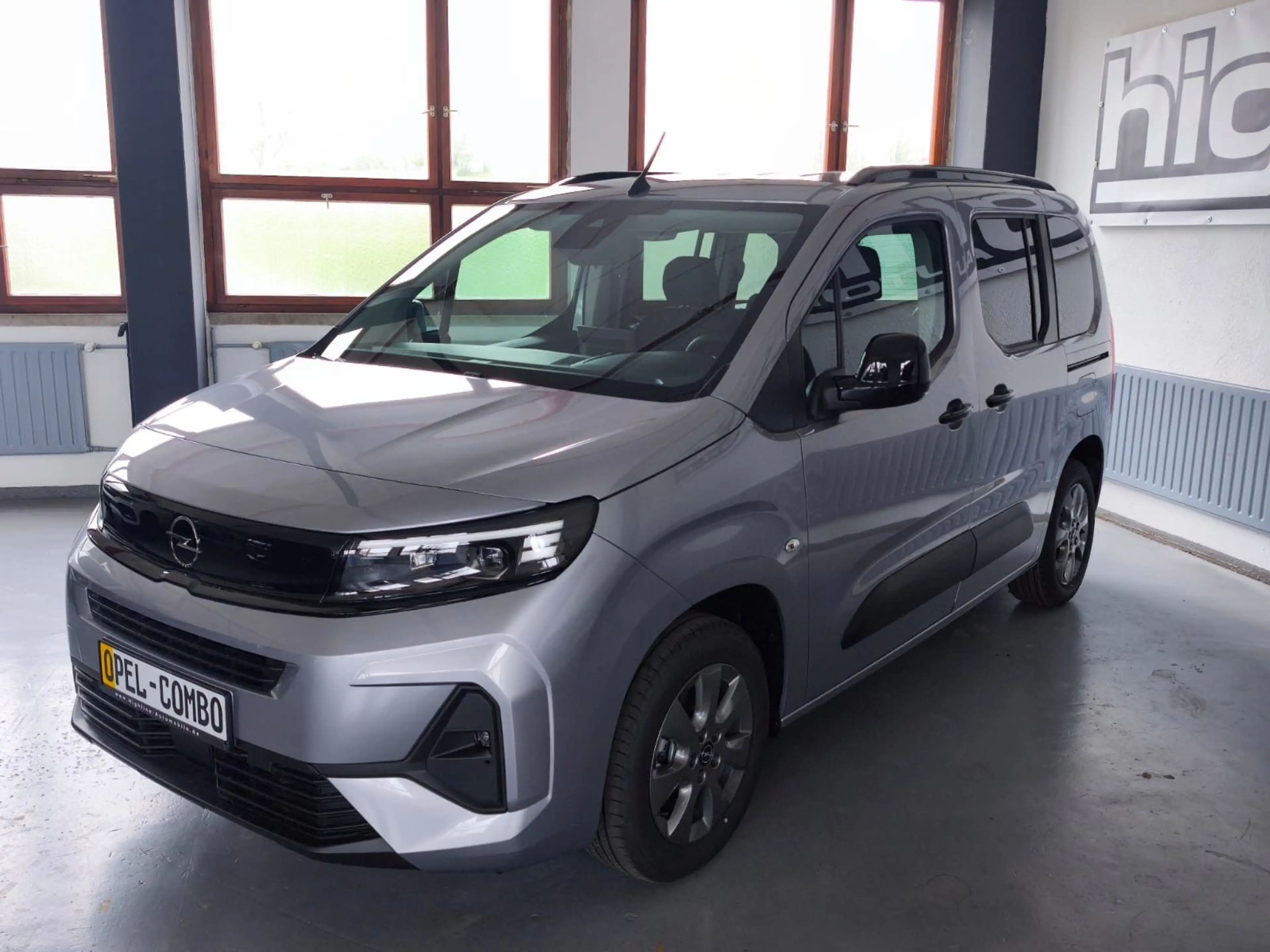 Opel Combo Life Edition-Style-LED,RFK,ALU,5 Sitze,M1 — photo 2