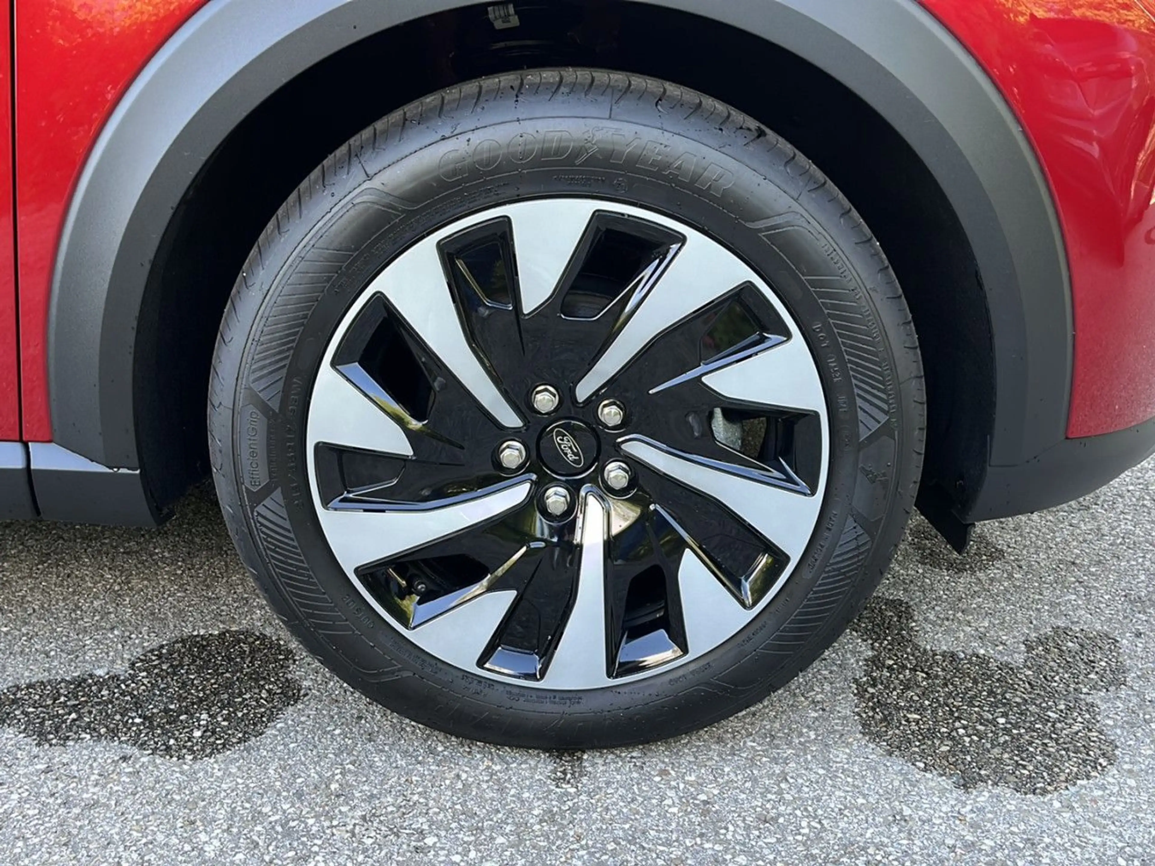 Ford Puma Titanium Bluetooth LED Klima Einparkhilfe — photo 20