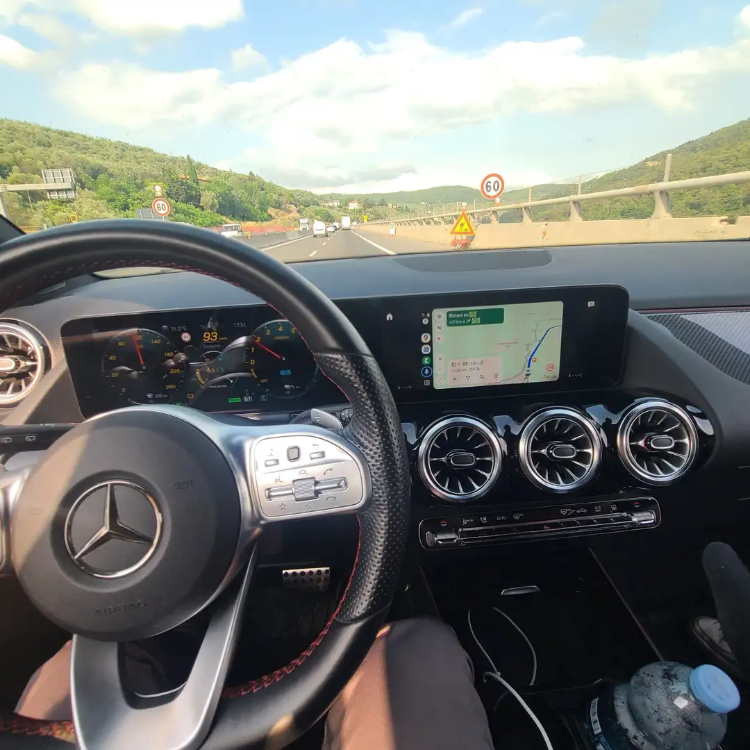 Mercedes-Benz GLA 250 e phev (eq-power) Premium auto Nero - 2